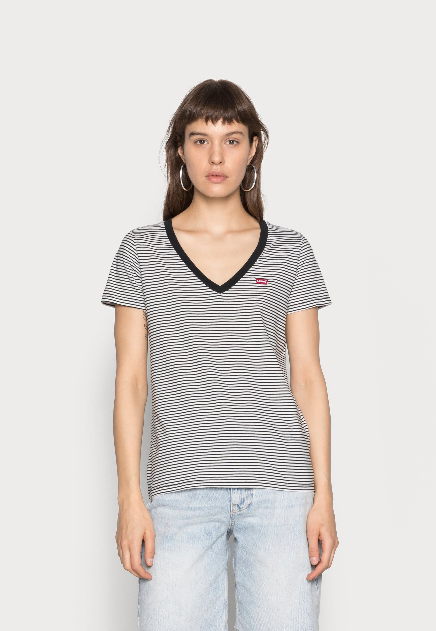 Levi's® PERFECT VNECK - Print T-shirt - cloud dancer/mottled dark grey