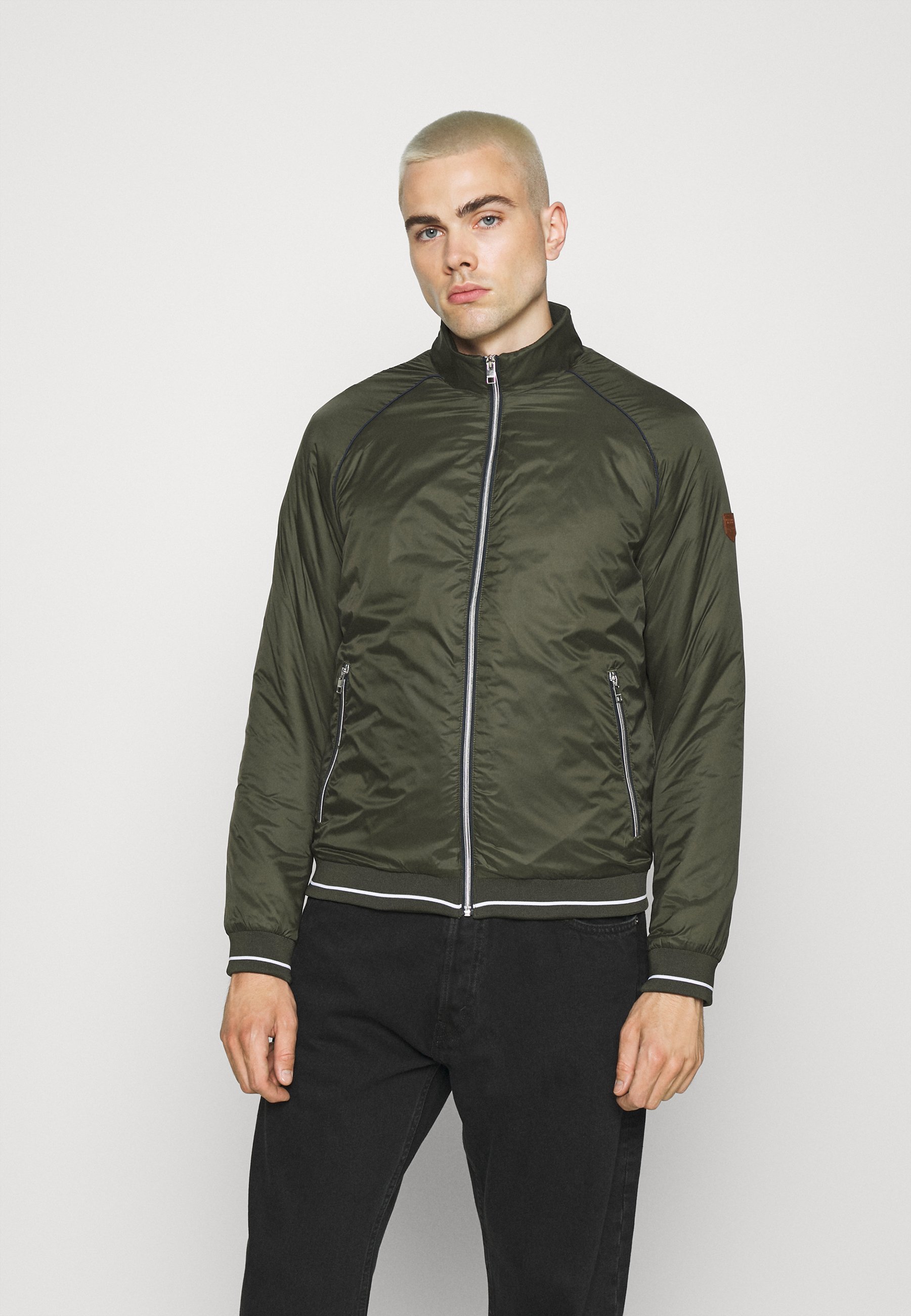 Jack &Jones JJEEVAN JACKET - Light jacket - forest night/dark green