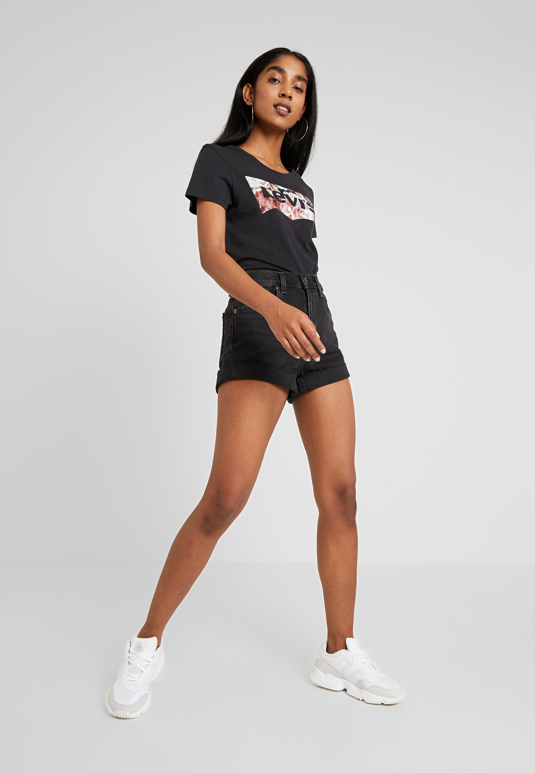 Levi's® THE PERFECT TEE - Print T-shirt - black