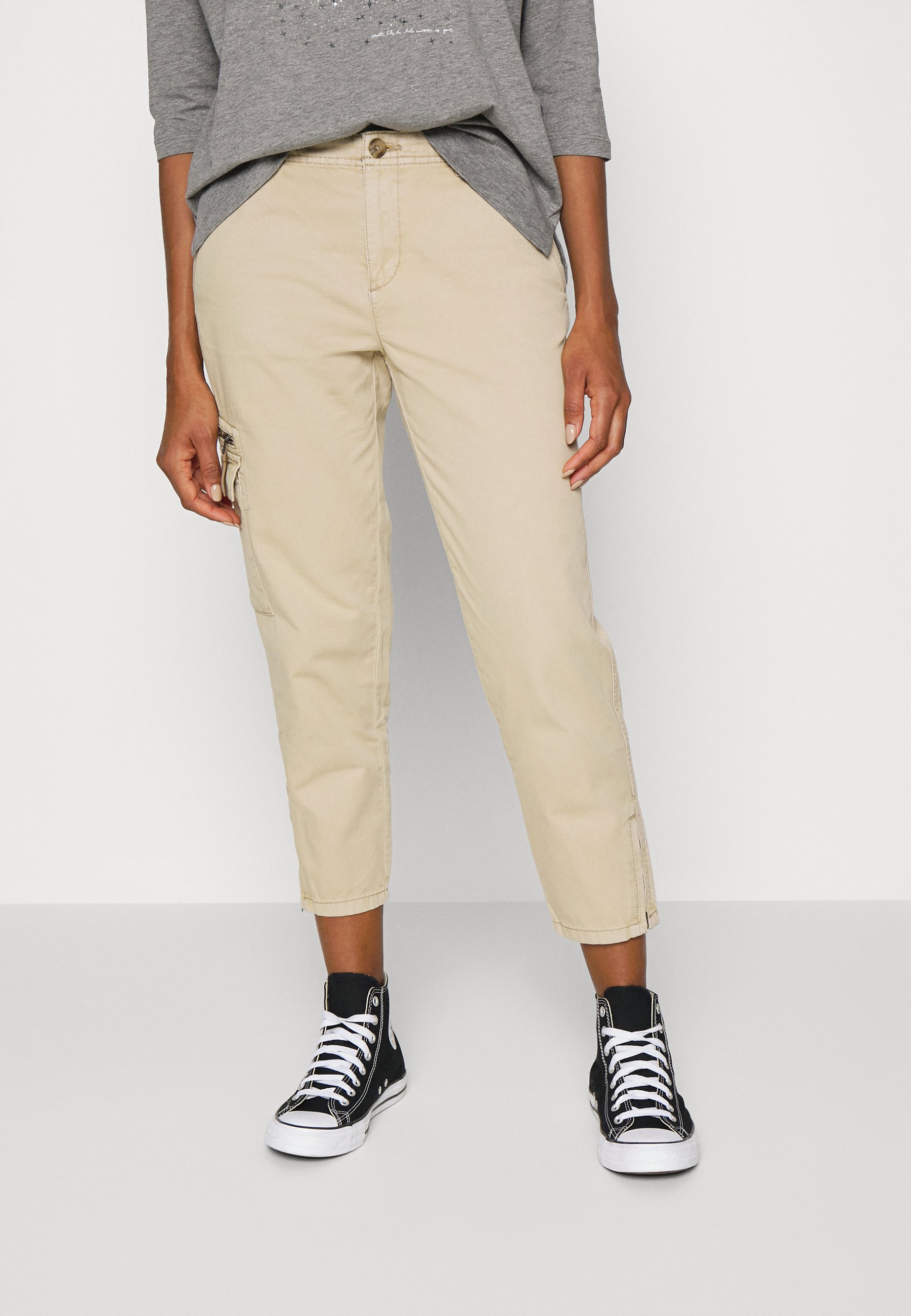 Esprit PANT - Cargo trousers - sand
