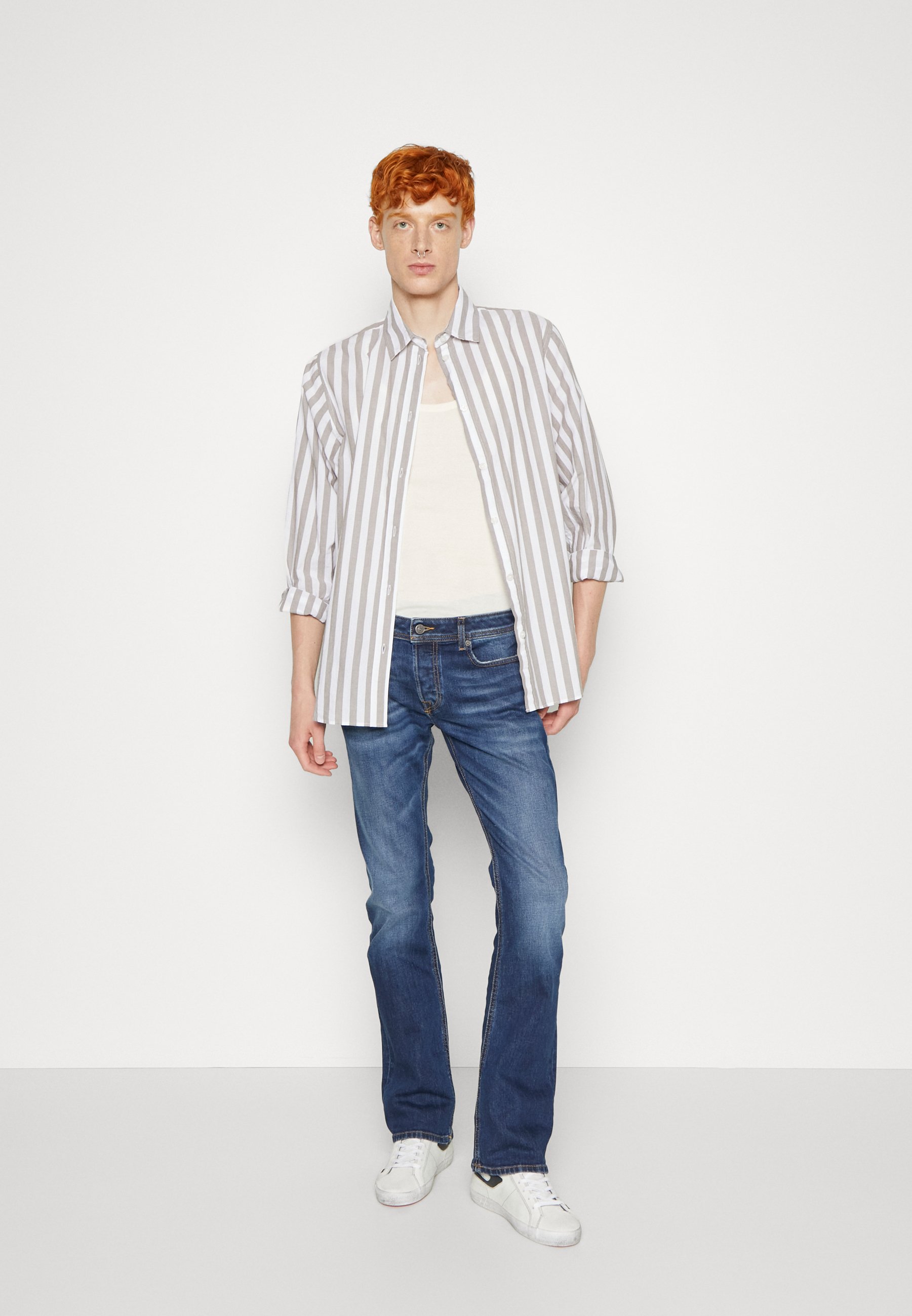 Diesel ZATINY-X - Flared Jeans - r82ay/dark-blue denim