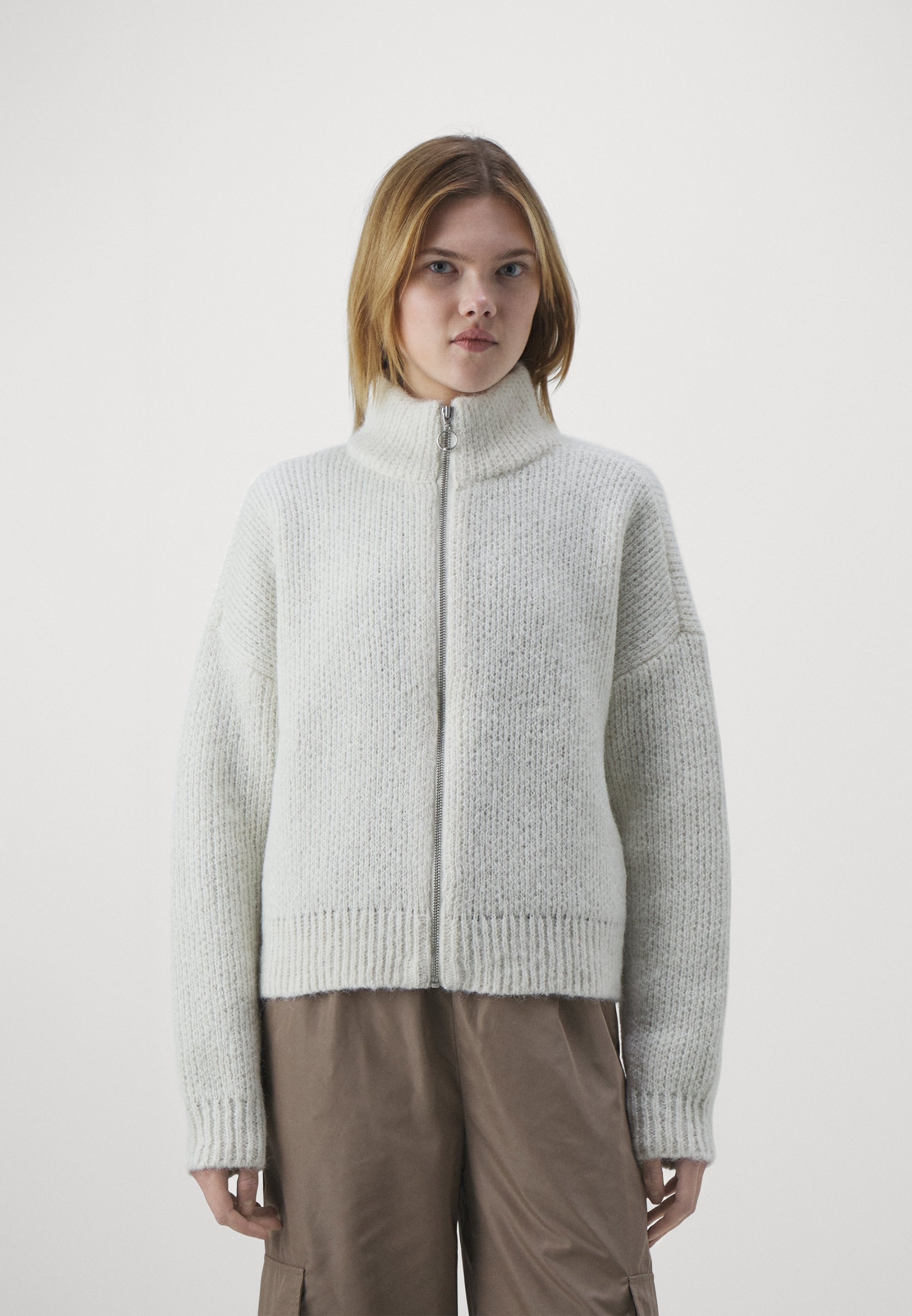 Vero Moda VMYOKO HIGHNECK ZIP CARDIGAN - Cardigan - birch/off-white