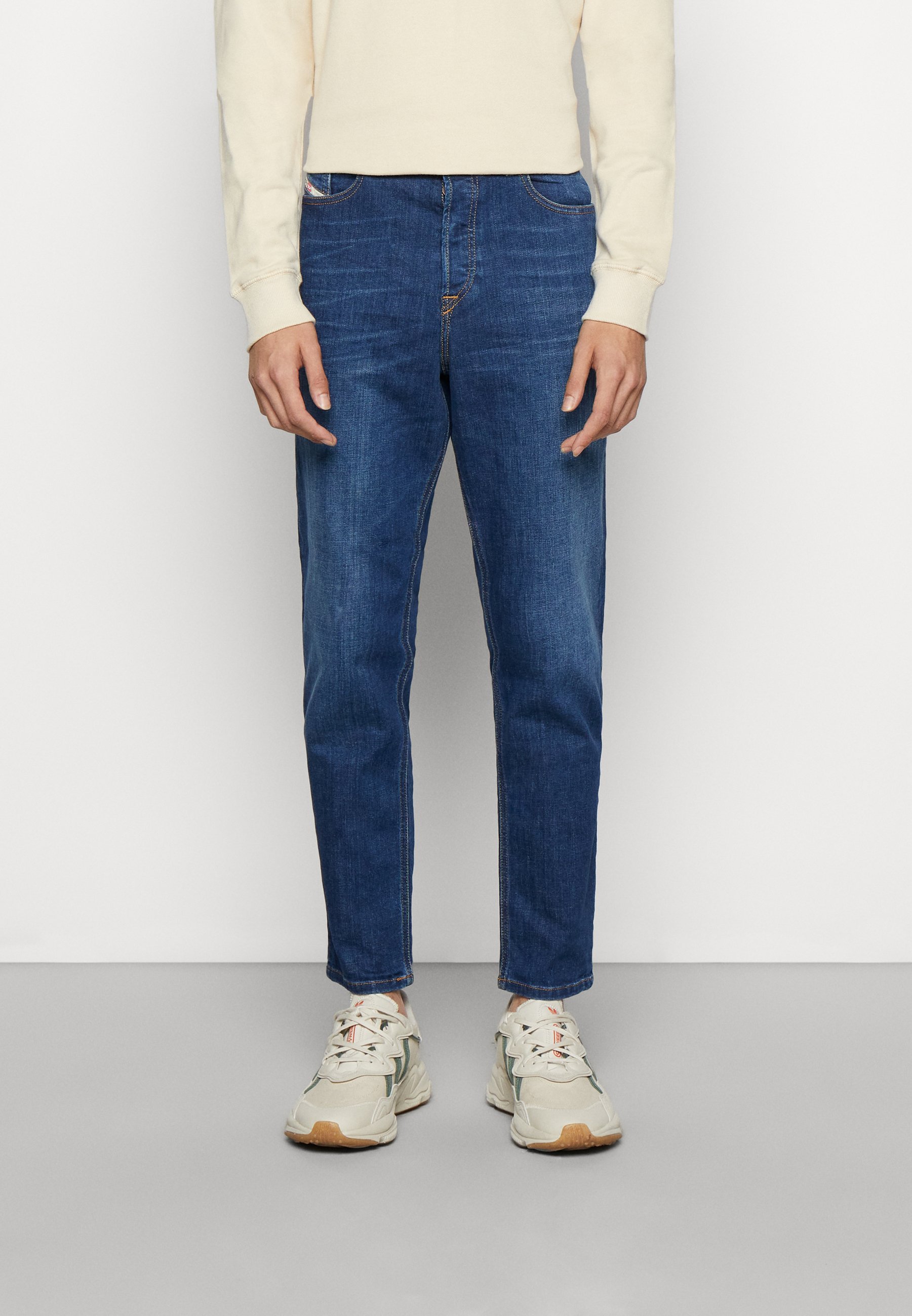 Diesel 2005 D-FINING - Jeans Tapered Fit - 09d46 01/blue