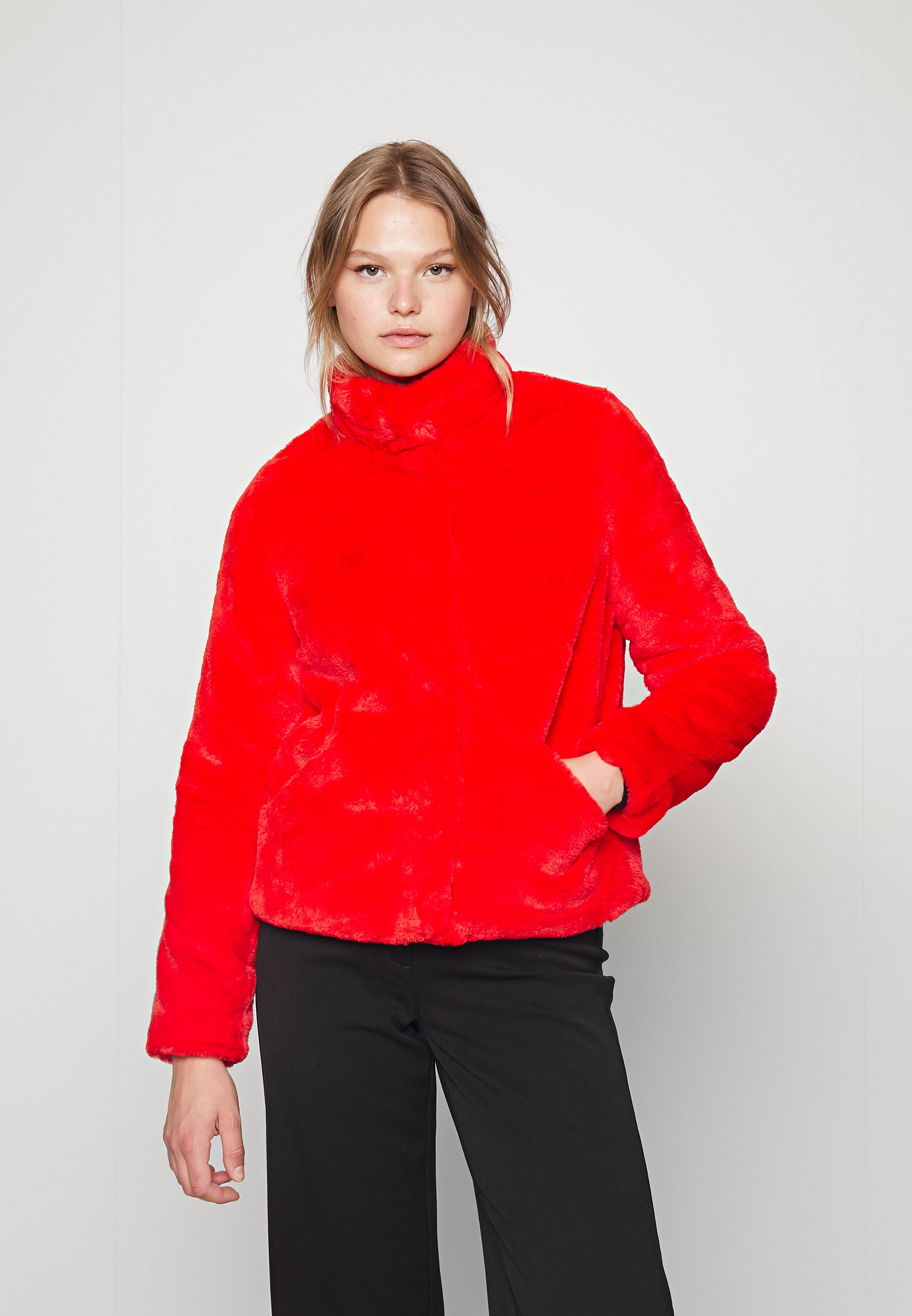 ONLY ONLVIDA JACKET - Winter jacket - red alert/red