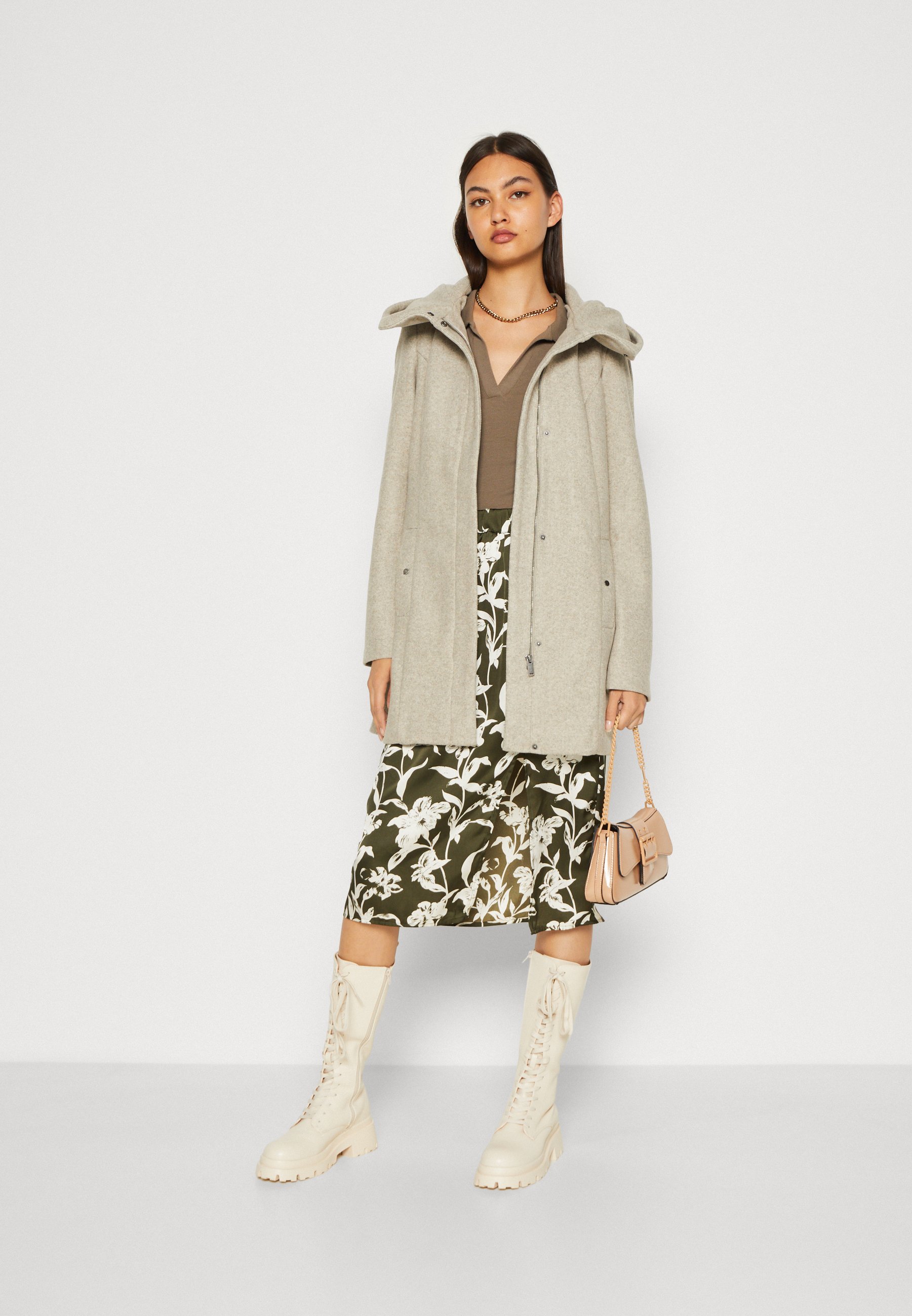Vero Moda VMPOP LIVA - Short coat - silver mink/beige
