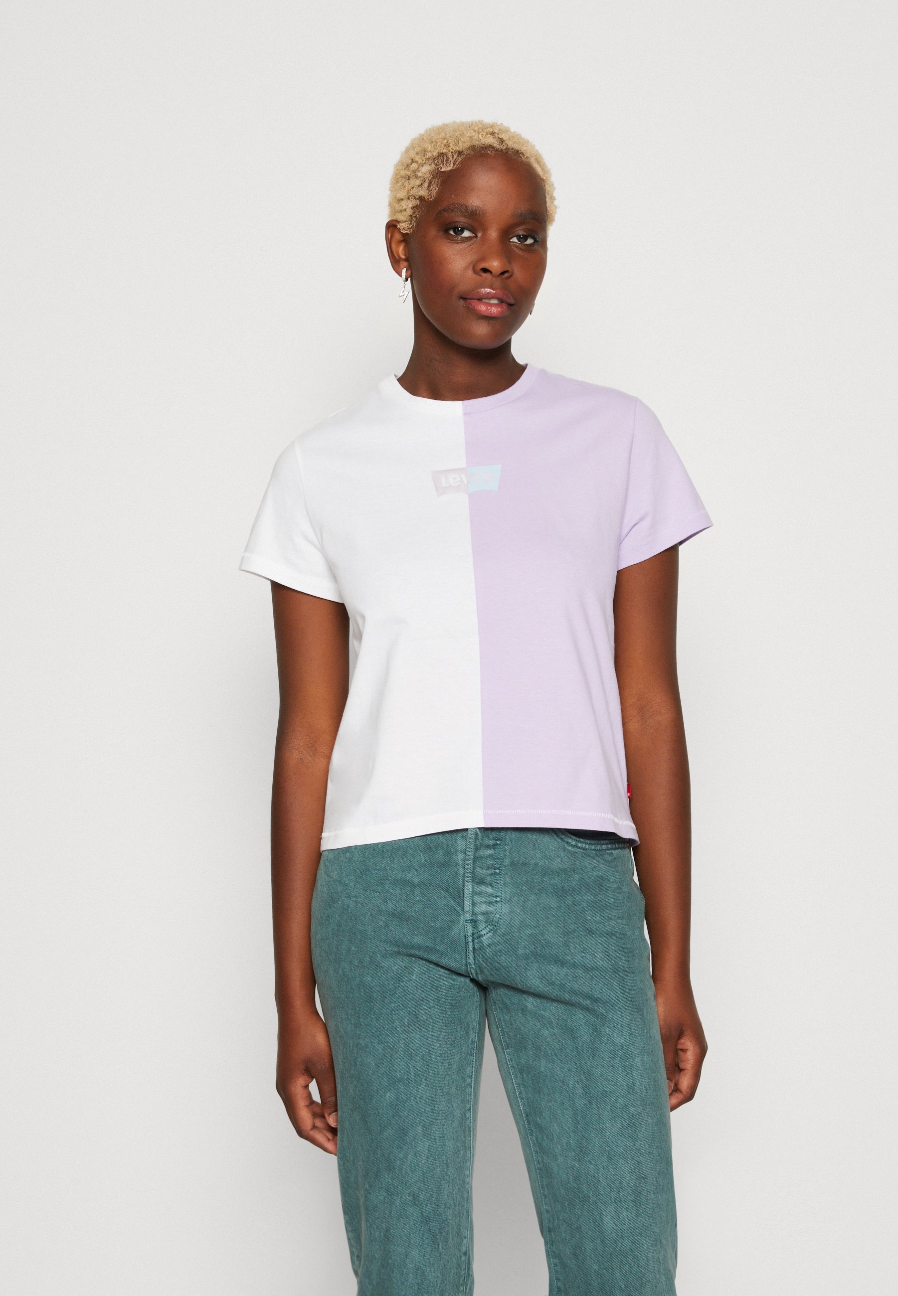 Levi's® PIECED CLASSIC TEE - Print T-shirt - flieder/weiß/lilac