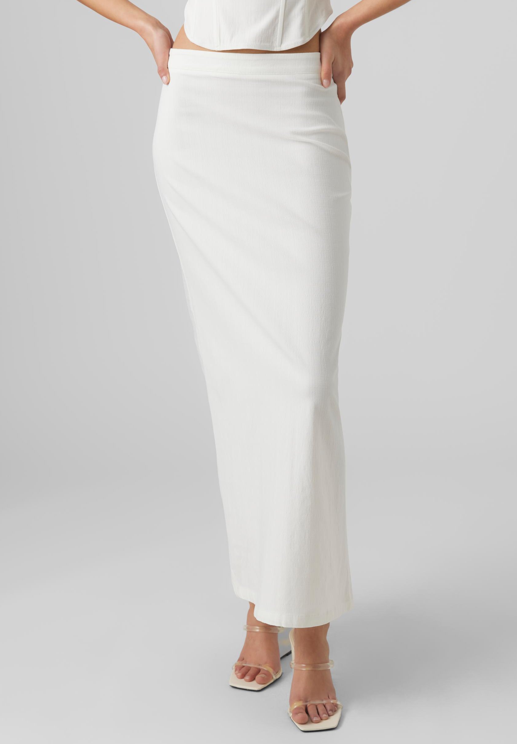 Vero Moda VMMATHILDE SLIM MAXI SKIRT - Maxi skirt - bright white/white