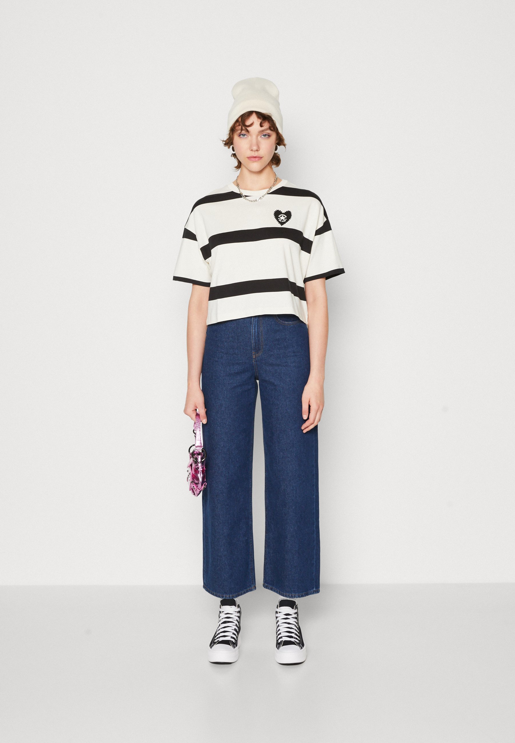 Converse BOLD SCENE TEE - Print T-shirt - egret/off-white