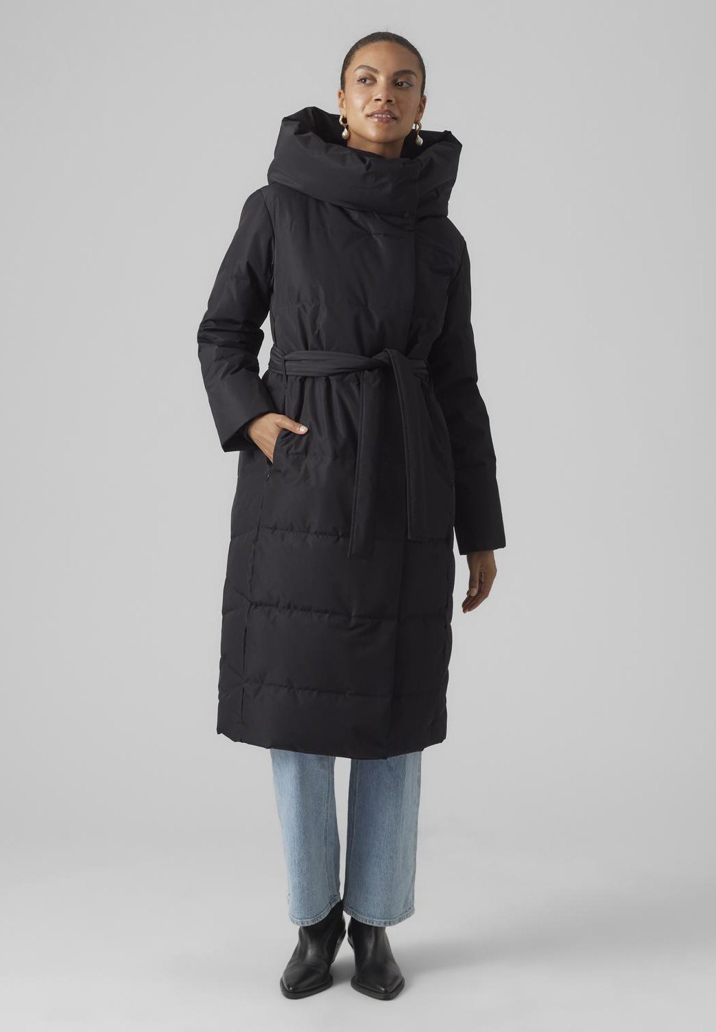 Vero Moda VMLEONIE LONG DOWN JACKET  - Down coat - black