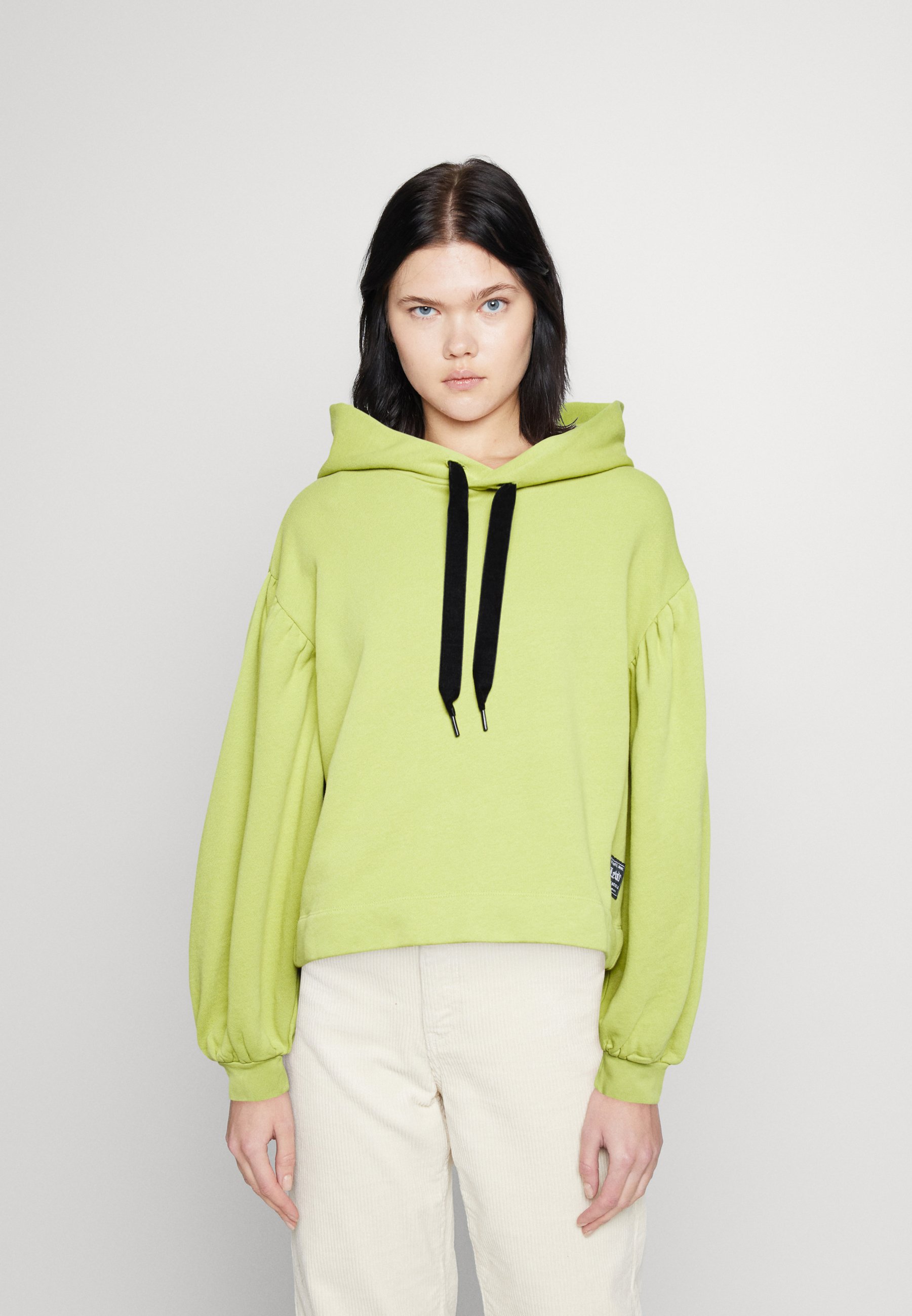 Levi's® AKANE RUSCHED HOODIE - Sweatshirt - moss/green