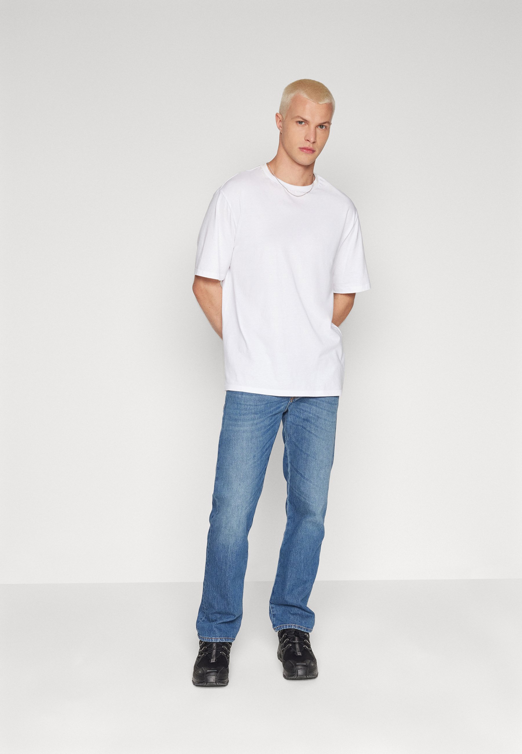 Diesel MIHTRY - Straight leg jeans - 808N/blue denim