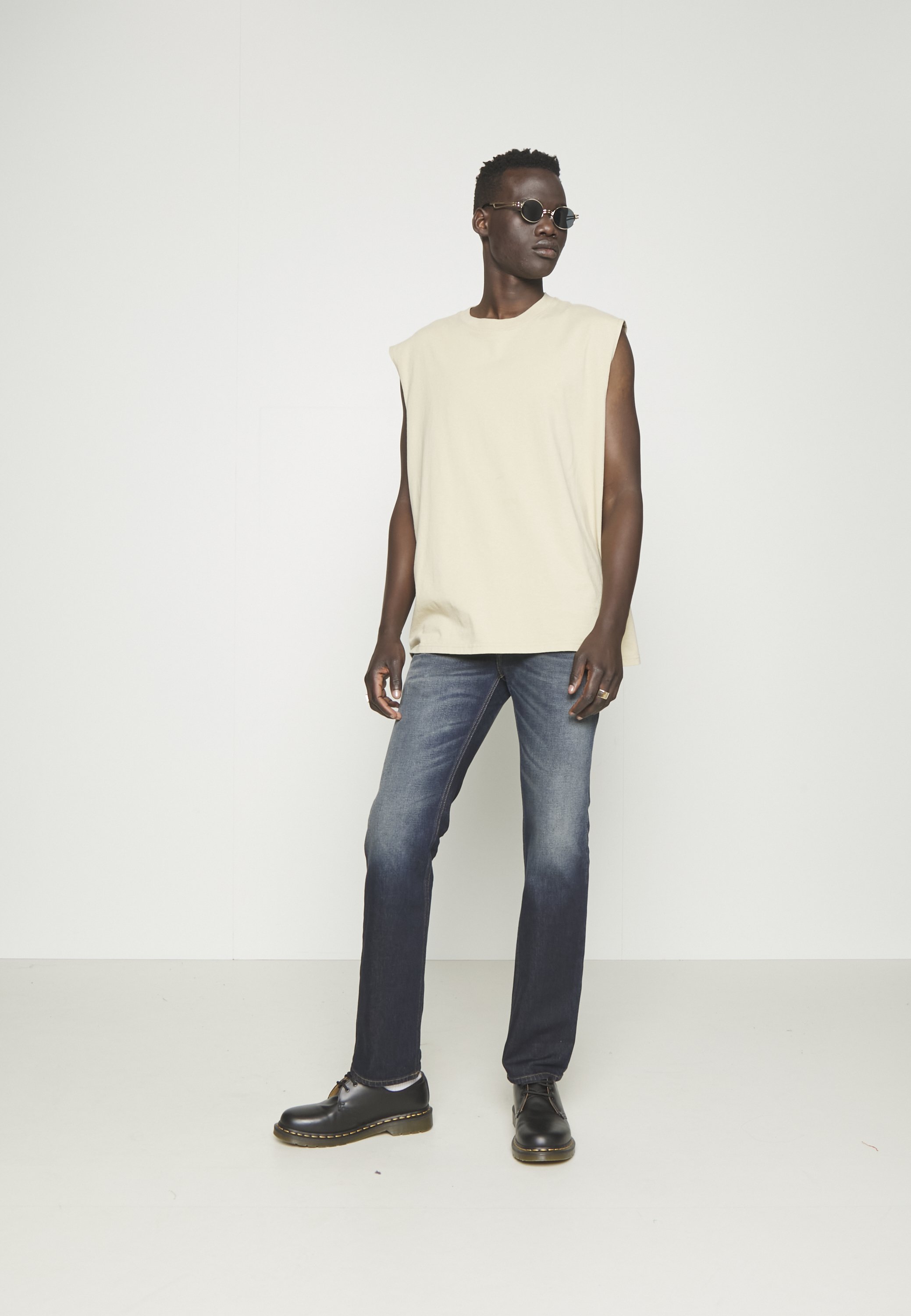 Diesel SAFADO-X - Straight leg jeans - dark-blue denim