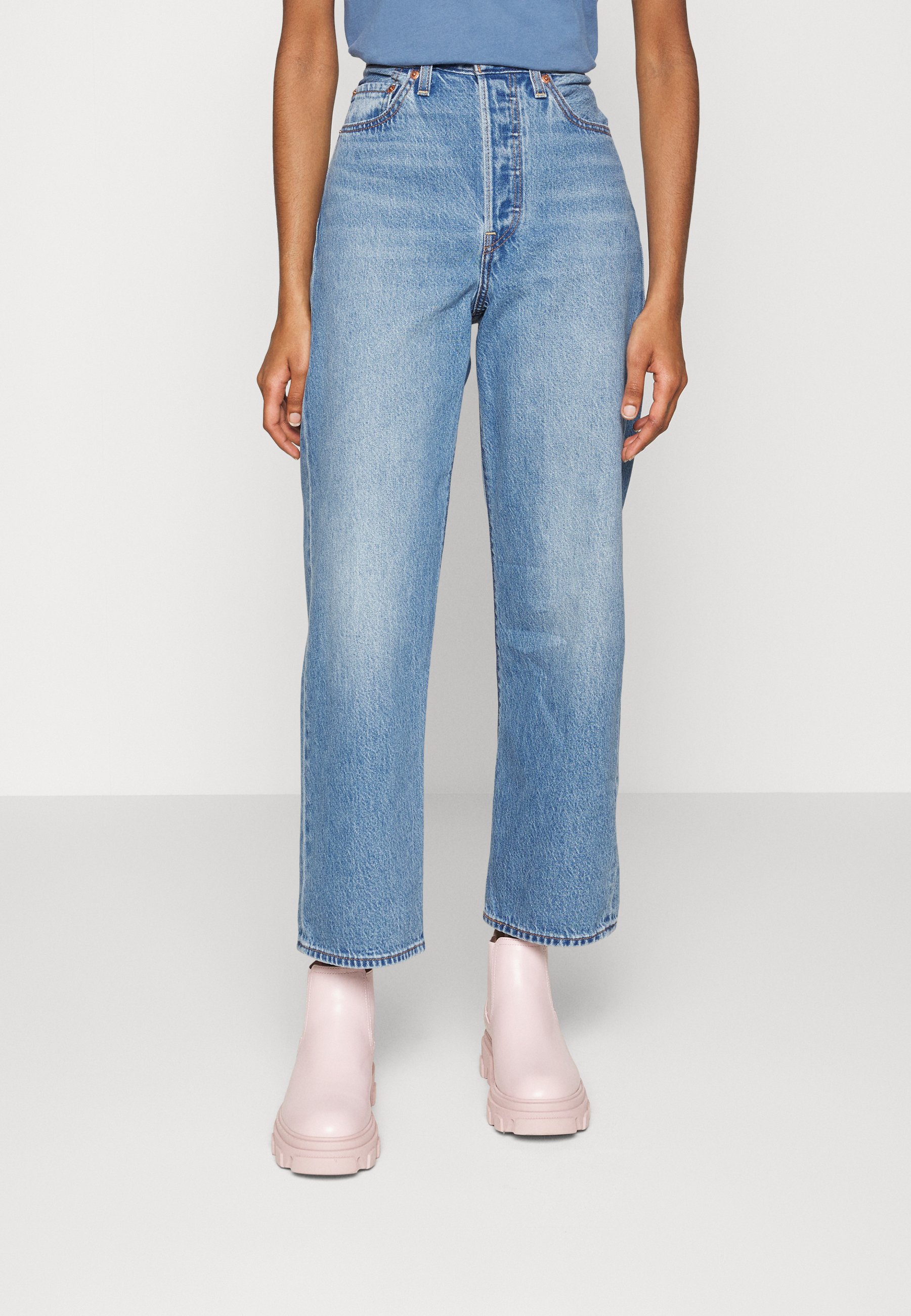Levi's® RIBCAGE STRAIGHT ANKLE - Straight leg jeans - light indigo/light-blue denim