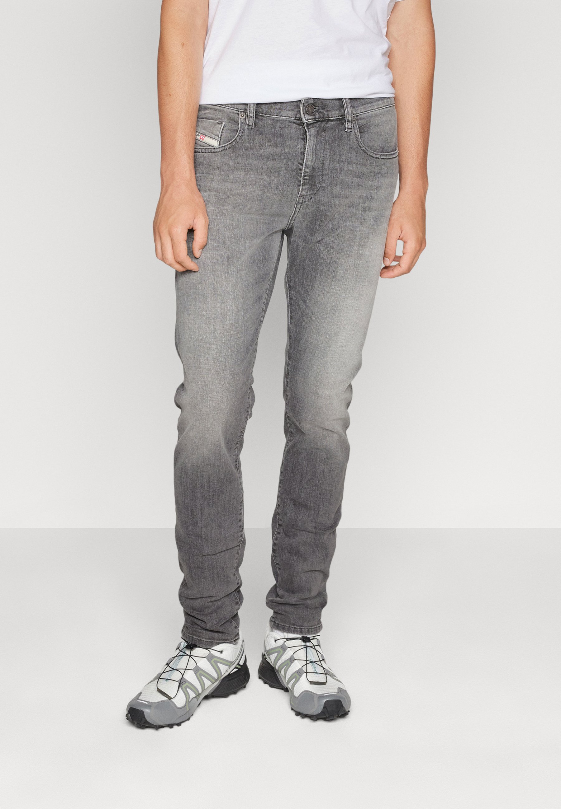 Diesel D-STRUKT - Slim fit jeans - 09f9102/grey denim