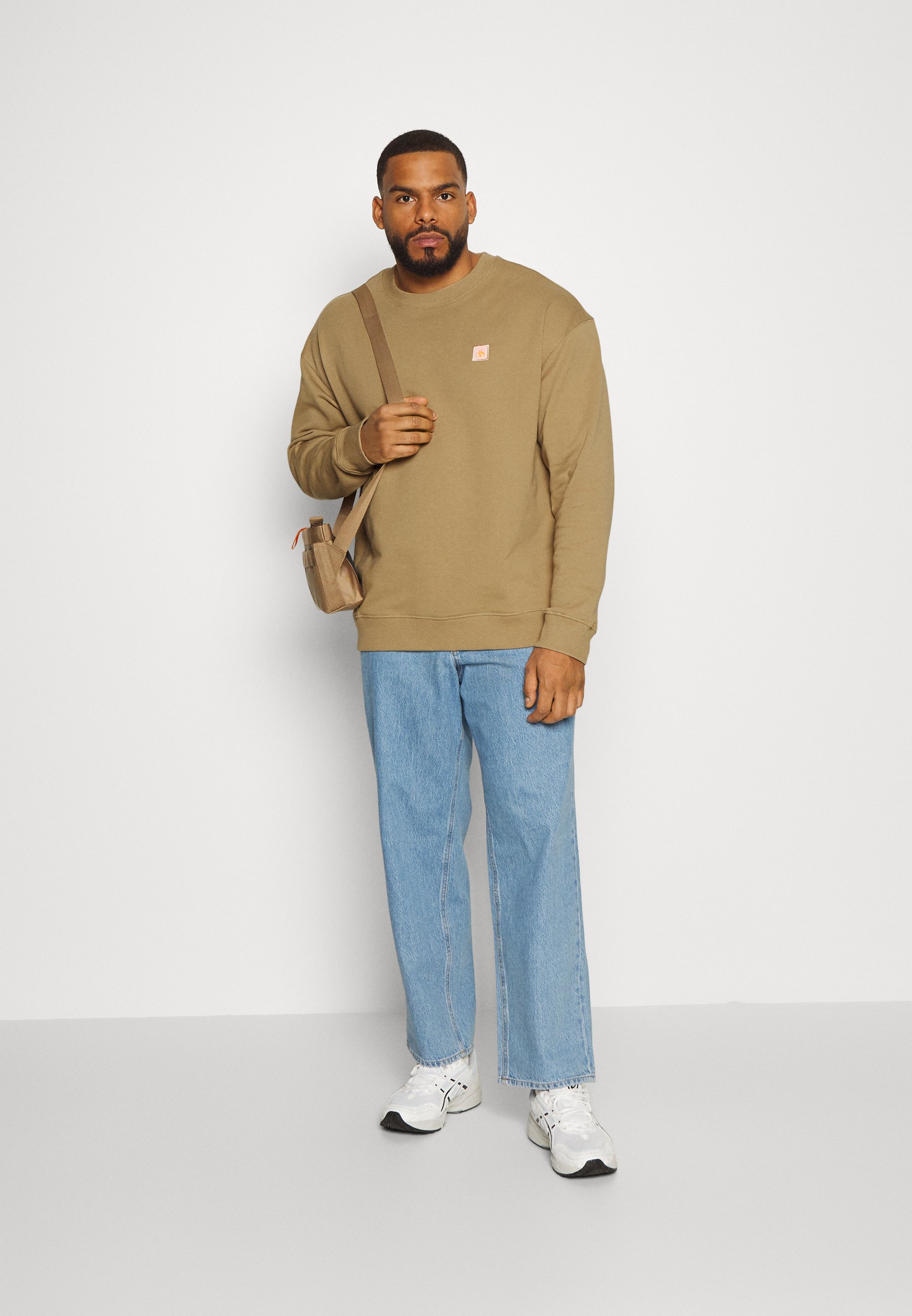 Scotch & Soda CLASSIC ESSENTIAL CREWNECK - Sweatshirt - sand