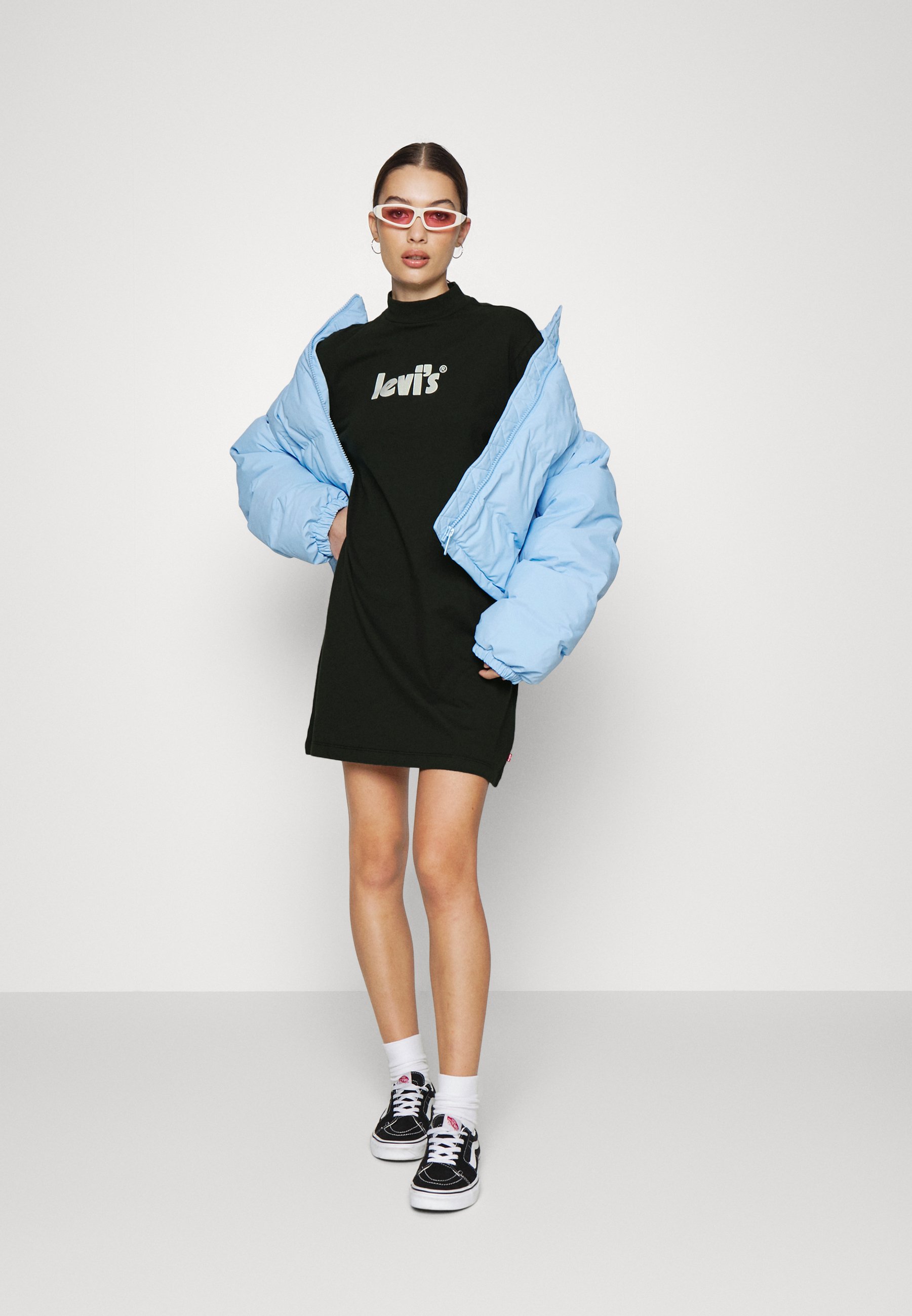 Levi's® GRAPHIC TEE DRESS - Jumper dress - caviar/black