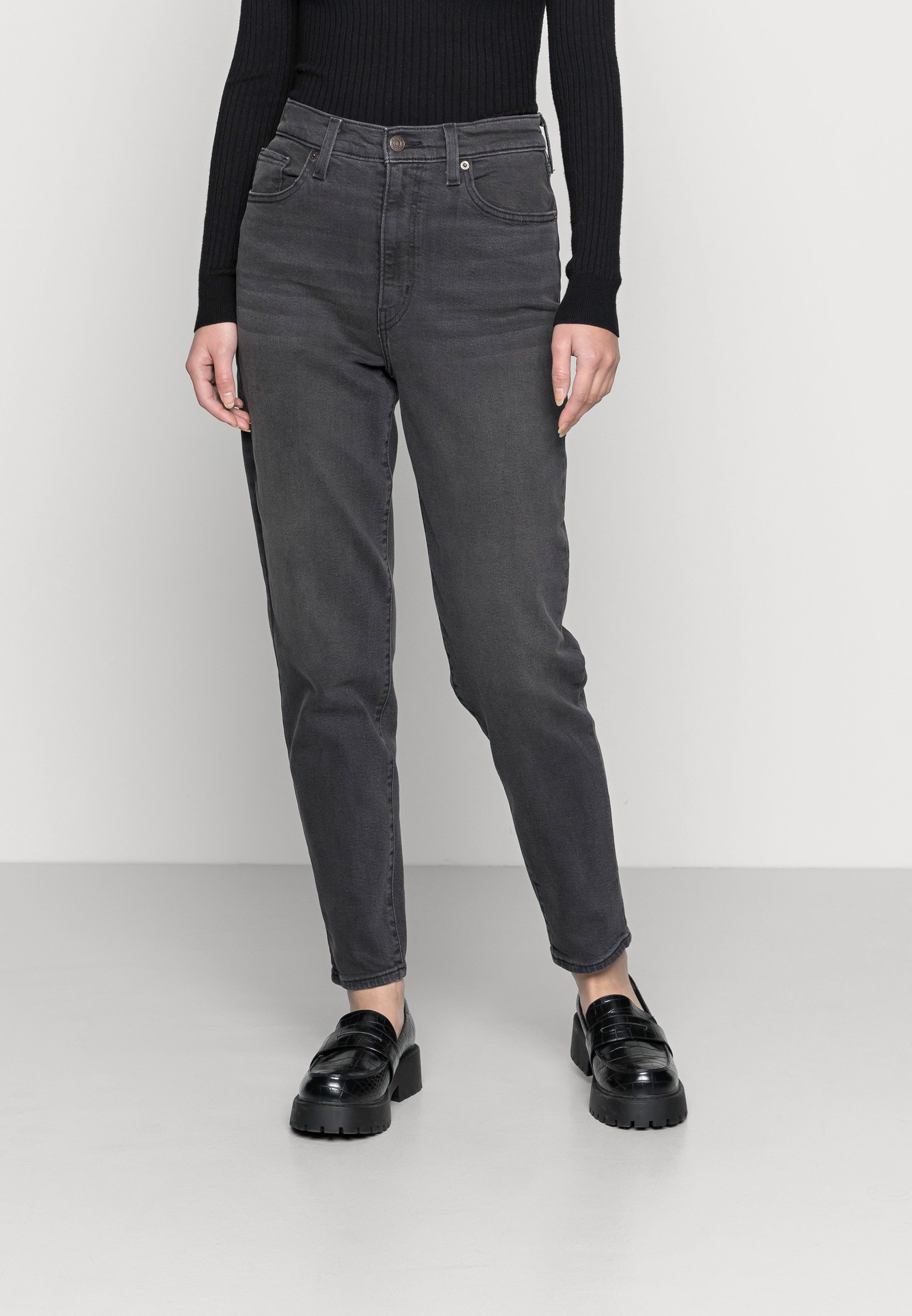 Levi's® HIGH WAISTED MOM - Jeans Tapered Fit - say no go/black denim