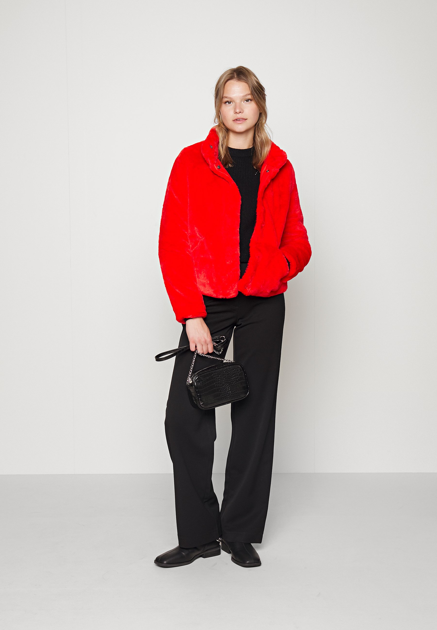 ONLY ONLVIDA JACKET - Winter jacket - red alert/red