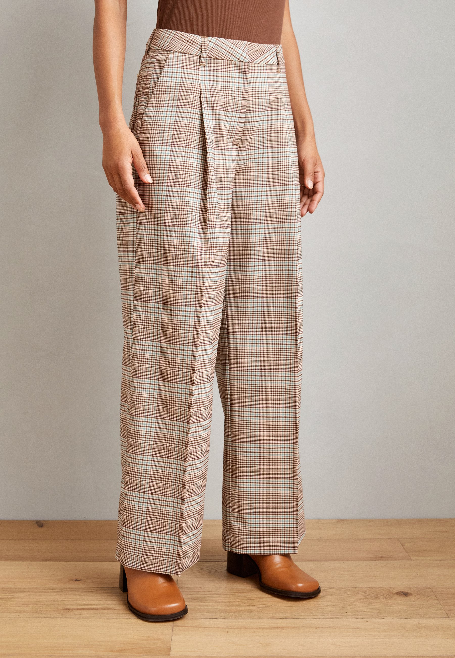 Scotch & Soda ROSE PLEATED HIGH RISE WIDE LEG CHECK PANT - Trousers - multi coloured/multi-coloured