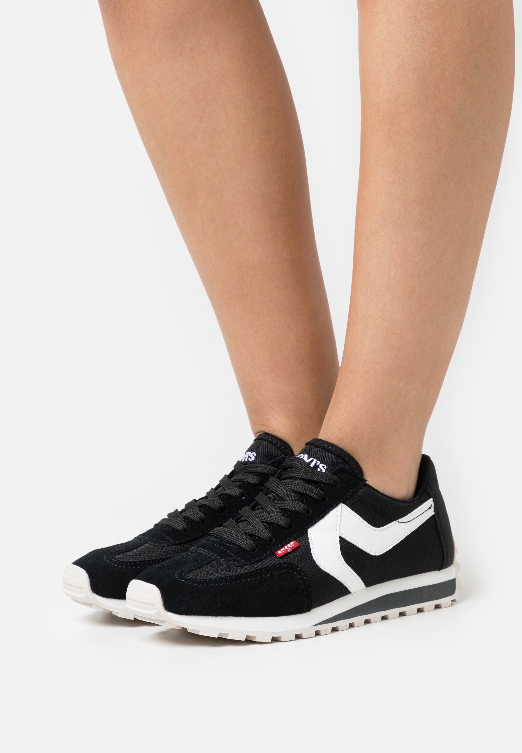 Levi's® STRYDER - Trainers - regular black/black