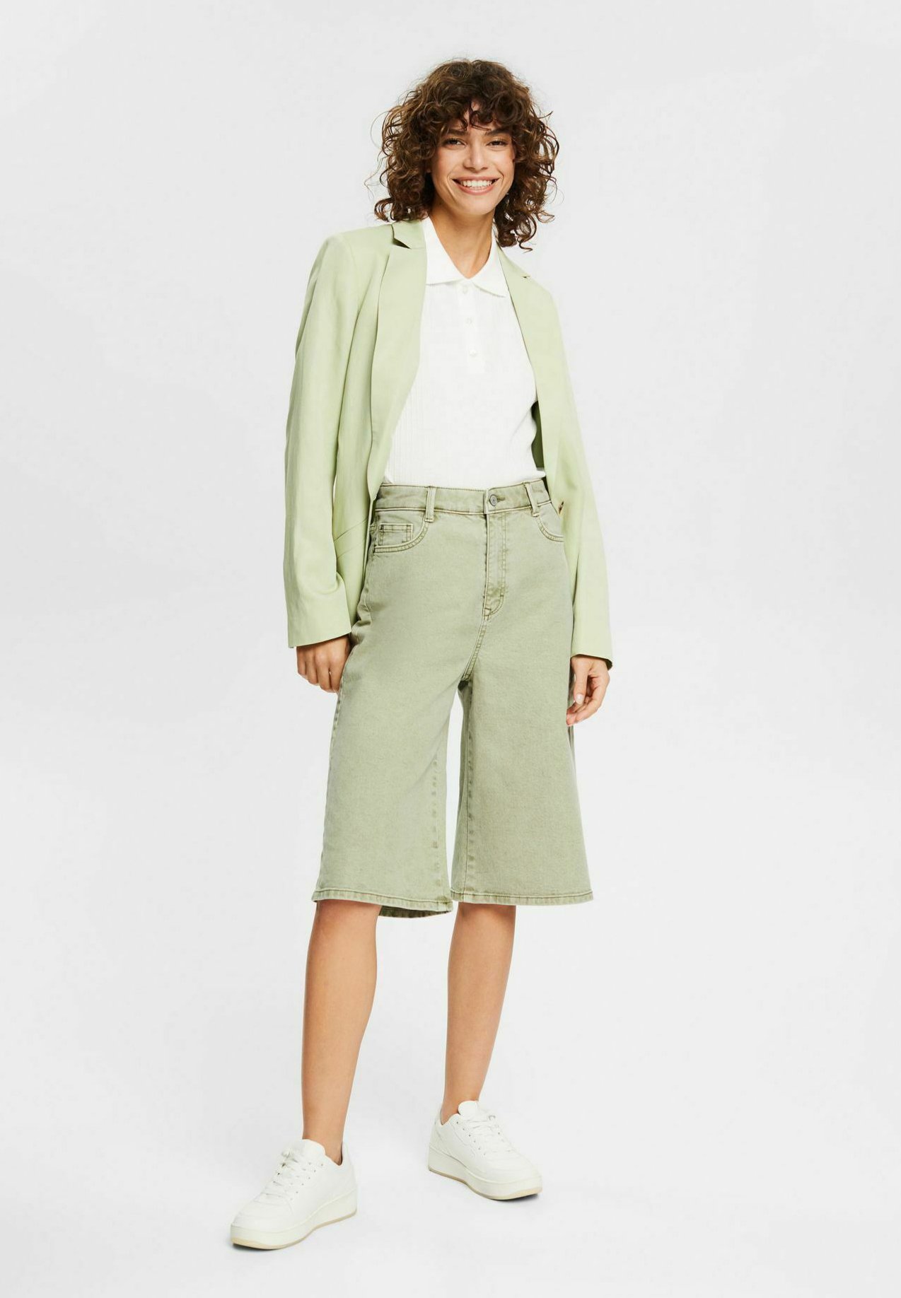 Esprit MIT STRETCH - Denim shorts - light khaki/mottled light green