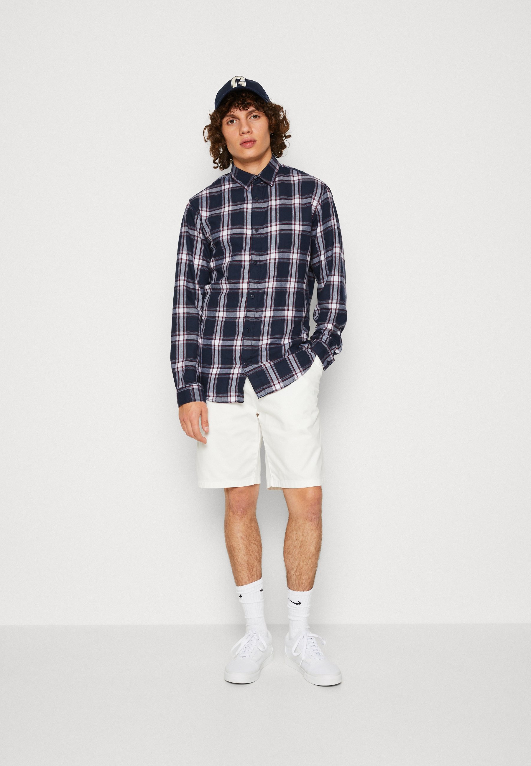 Scotch & Soda STUART GARMENT DYE PIMA - Shorts - denim white/white