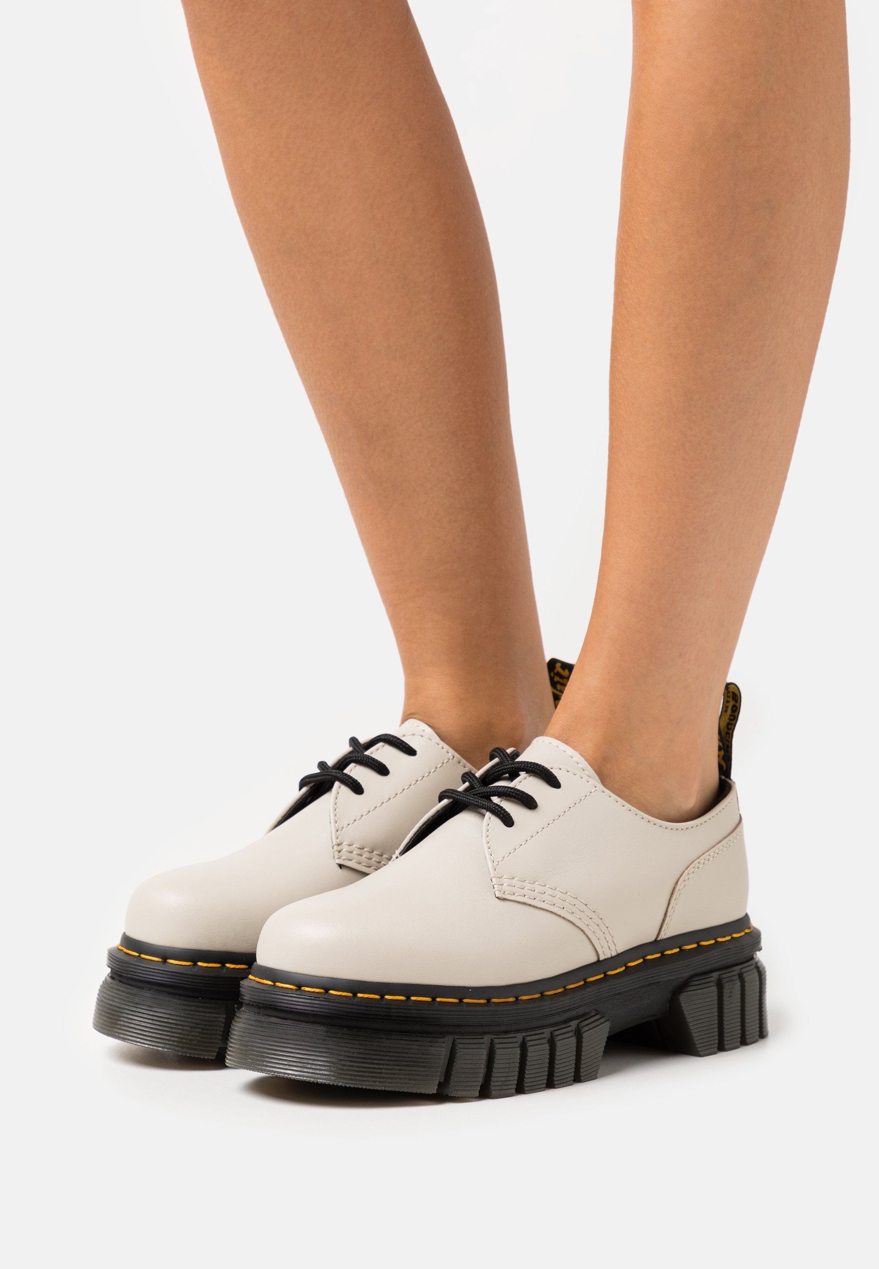 Dr. Martens AUDRICK 3I SHOE - Lace-ups - cobblestone/light grey