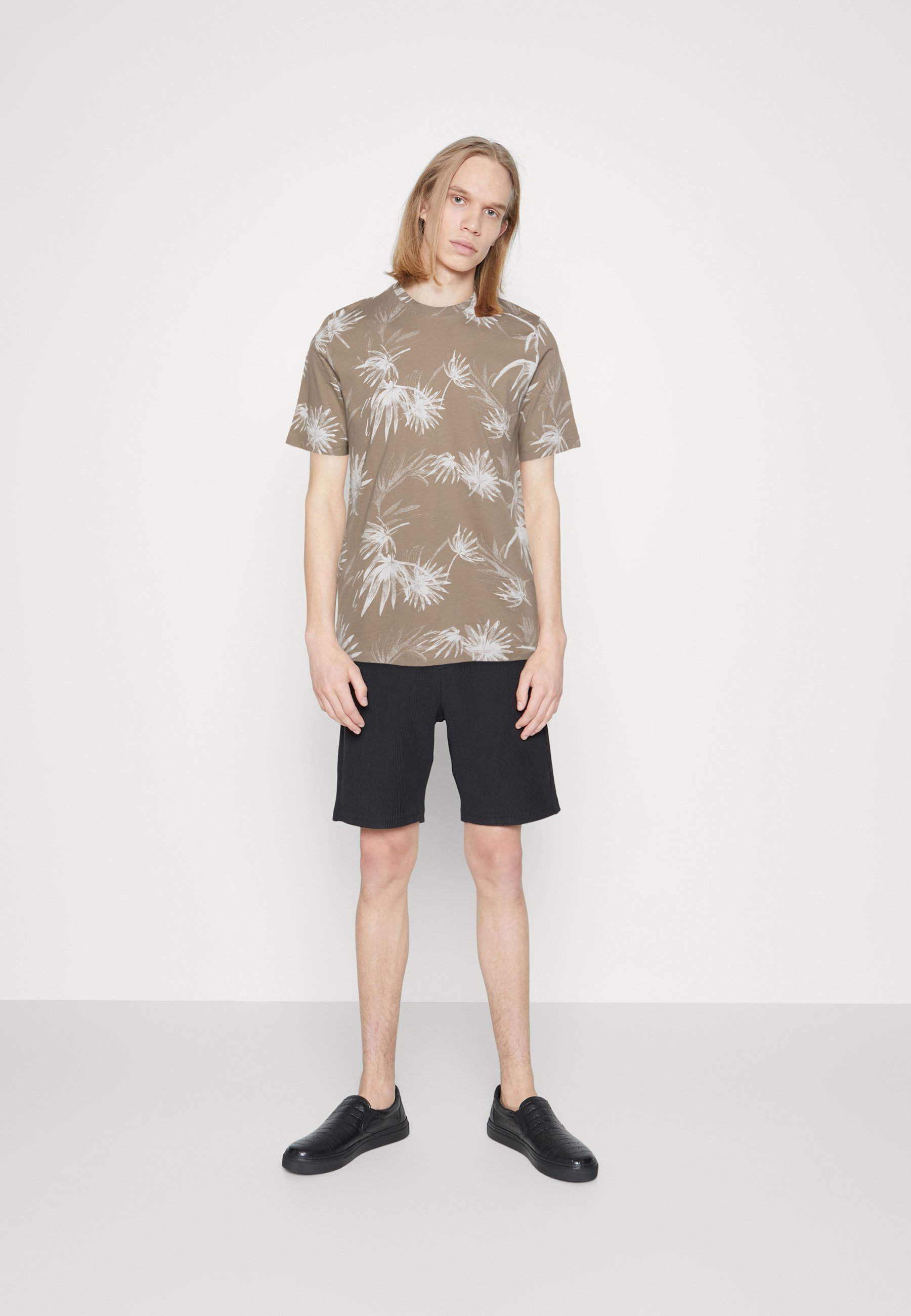 Jack &Jones JORCRAYON TEE CREW NECK - Print T-shirt - crockery/beige