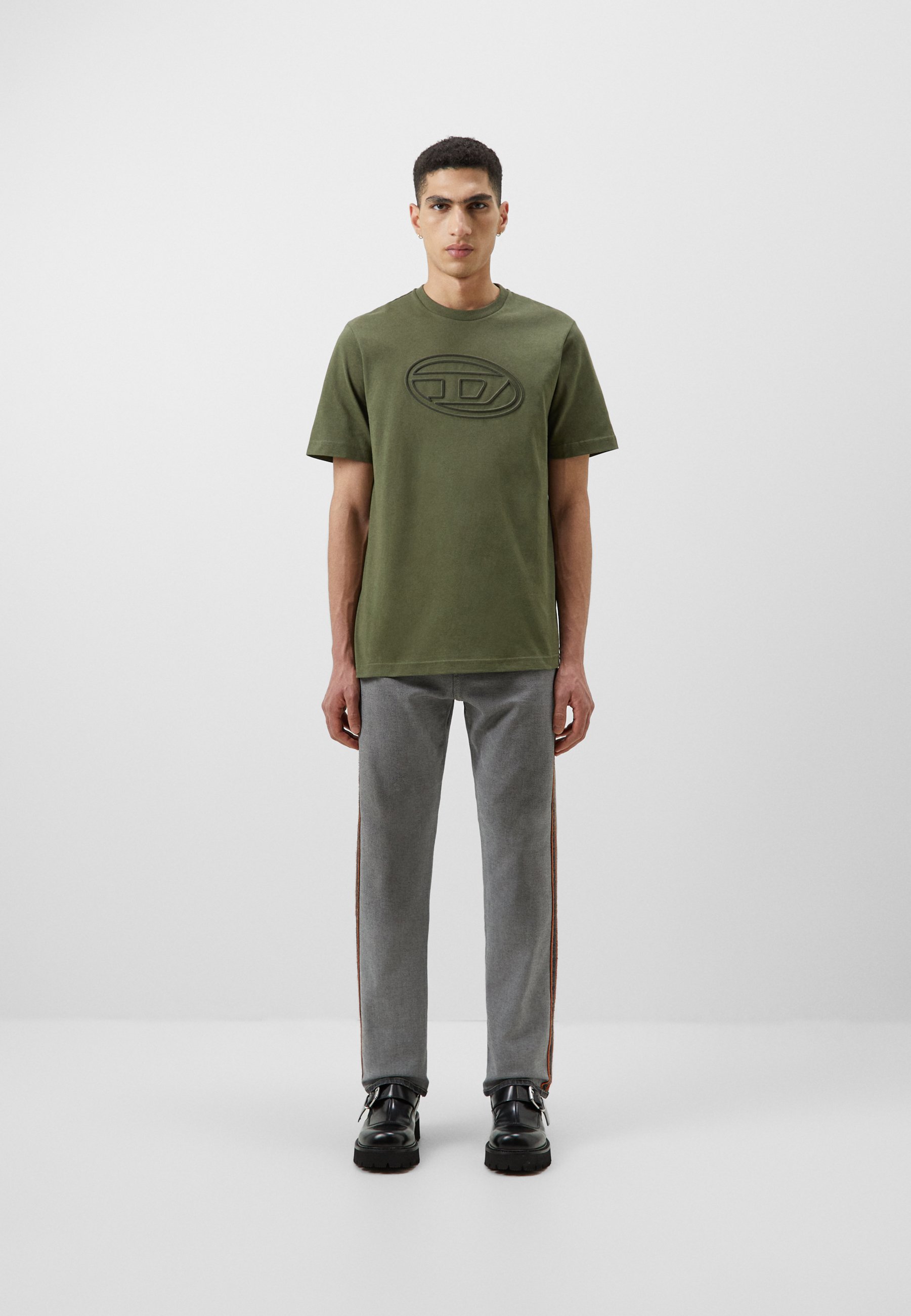 Diesel JUST BIGOVAL - Print T-shirt - olive