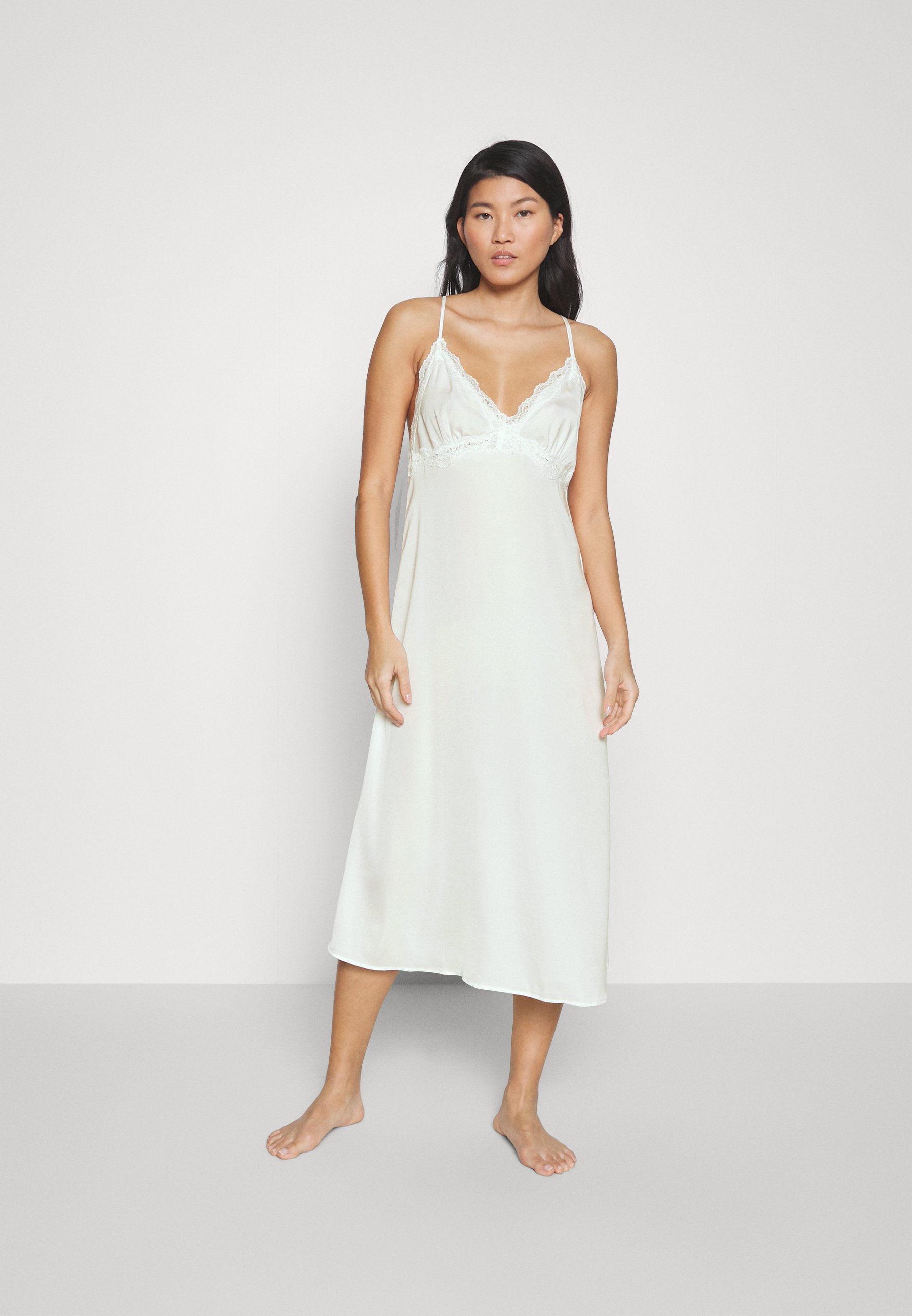 ONLY ONLGHITA BRIDE MAXI NIGHTGOWN - Nightie - cloud dancer/off-white