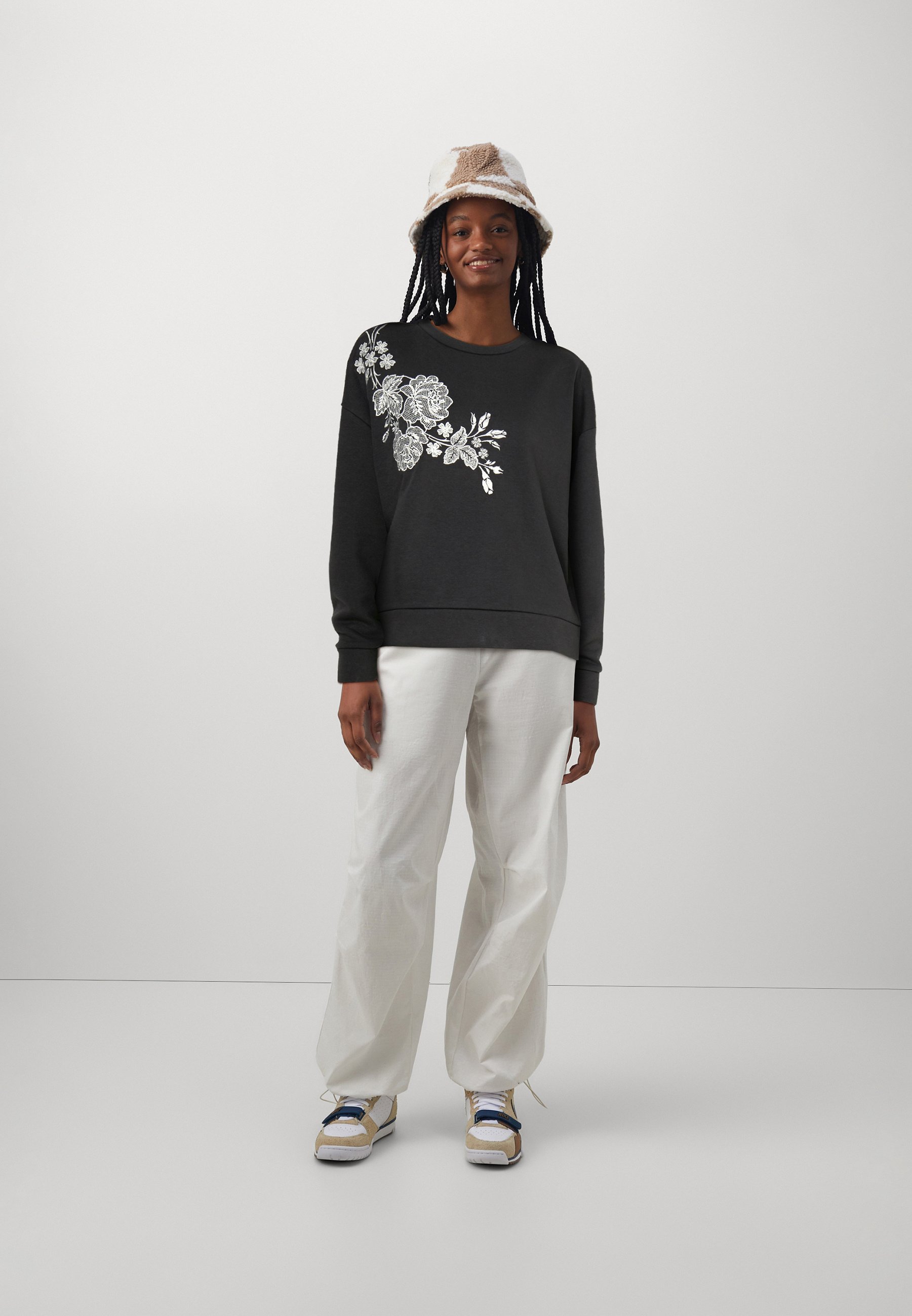Vero Moda VMKATHRINE FLOWER - Sweatshirt - asphalt/dark grey