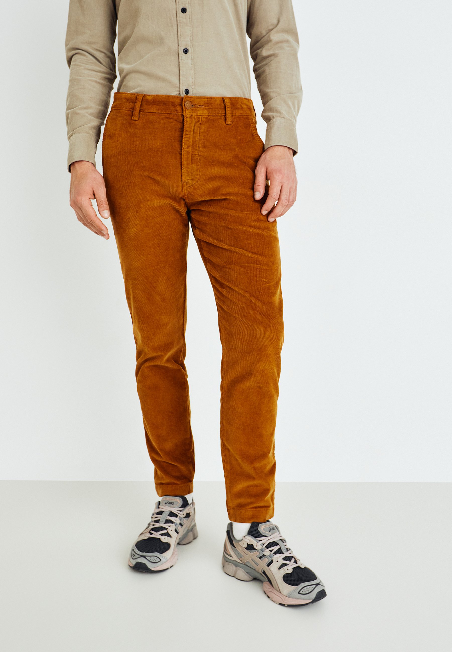 Levi's® Trousers - monks robe/brown