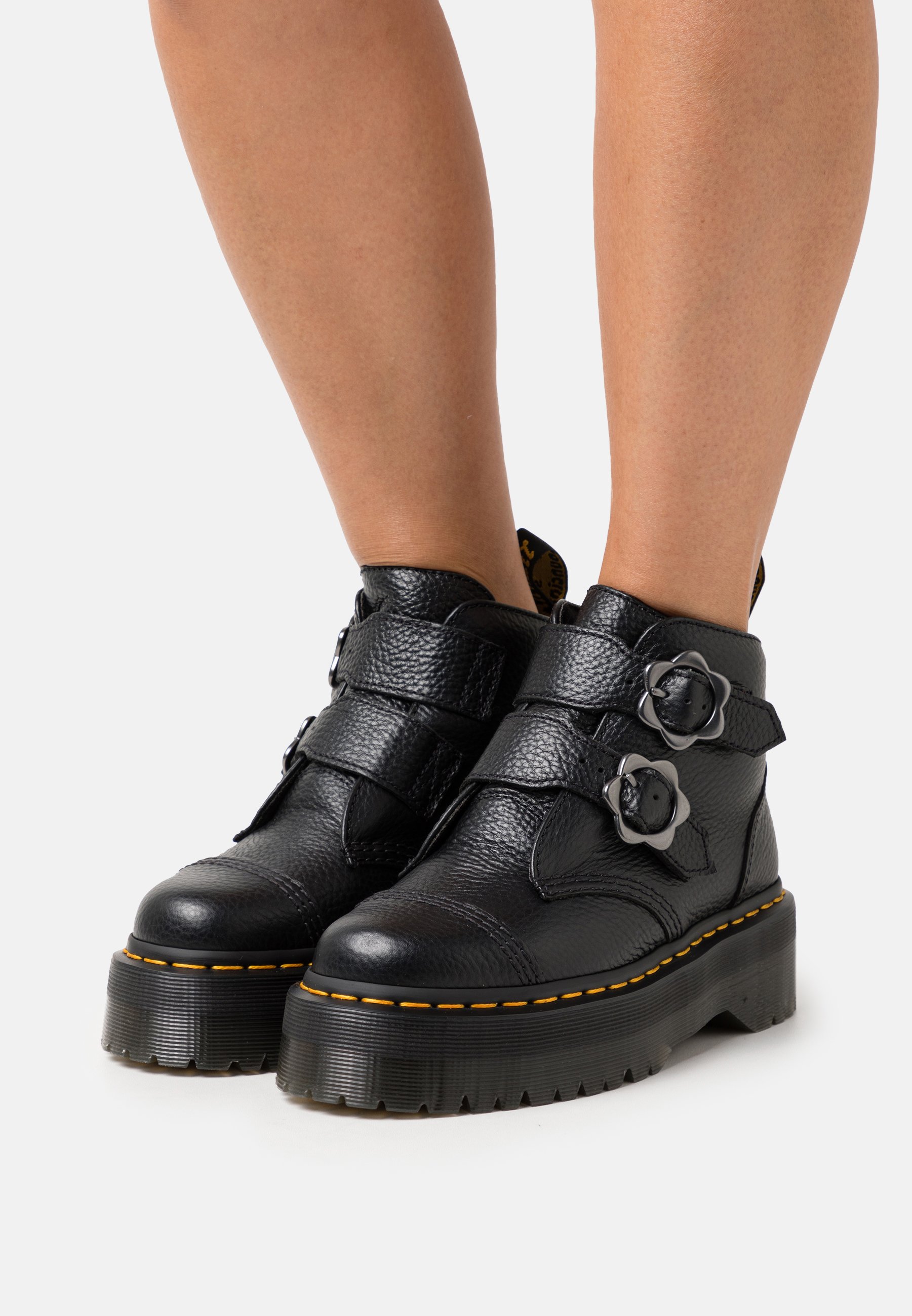 Dr. Martens DEVON - Classic ankle boots - black
