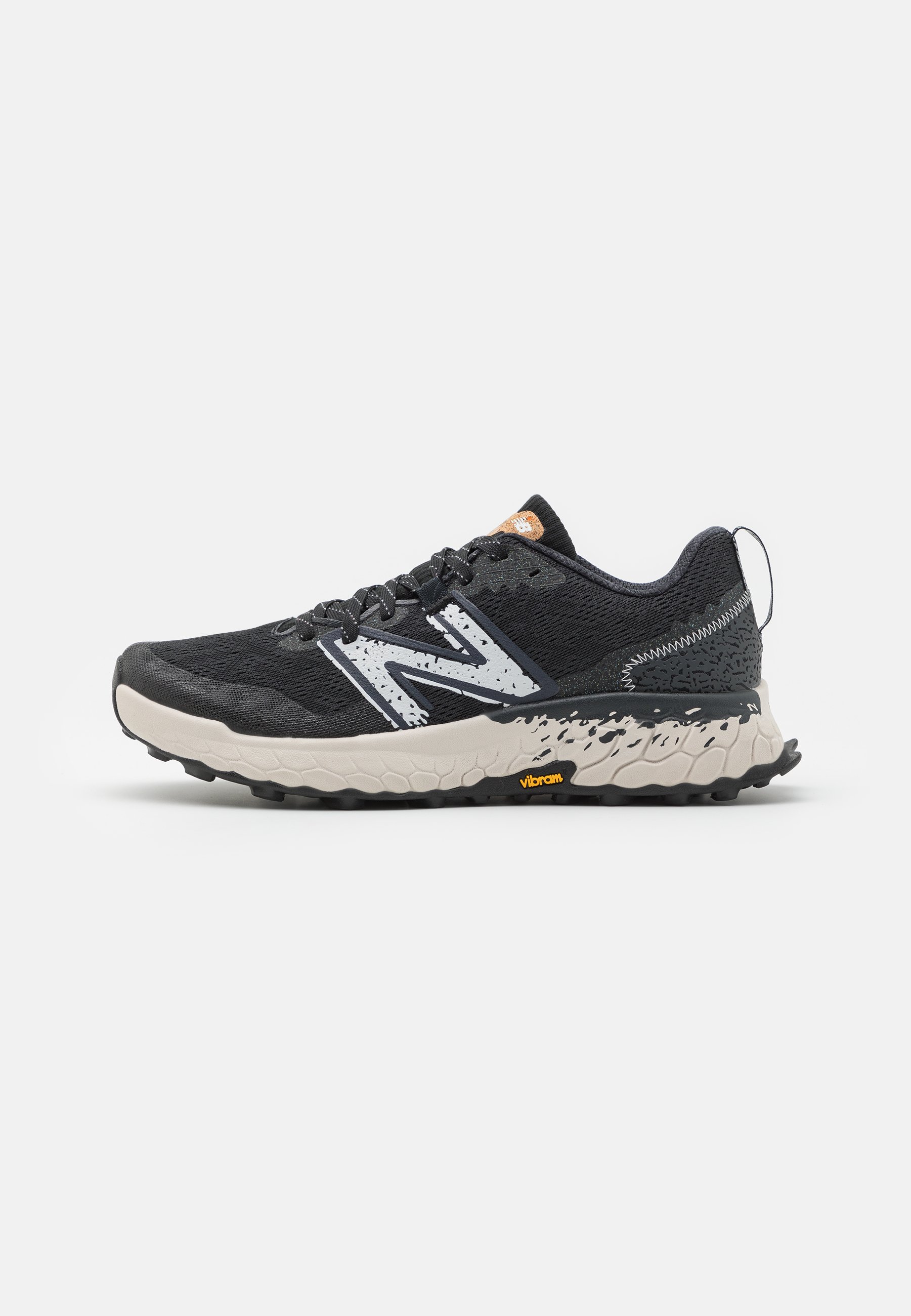 NB FRESH FOAM X HIERRO V7 - Trail running shoes - black