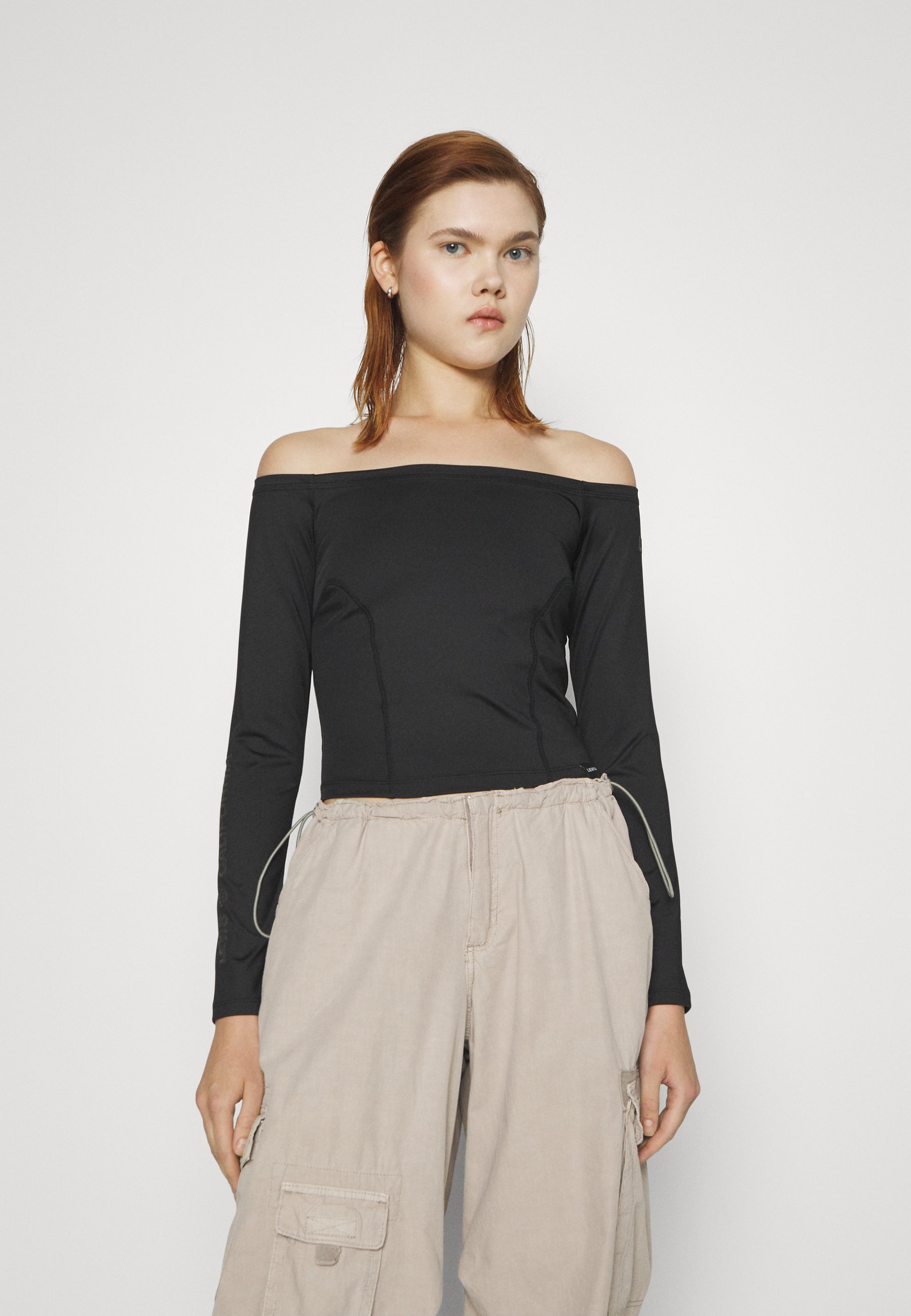 Levi's® GRAPHIC LEXIE BARDOT - Long sleeved top - black