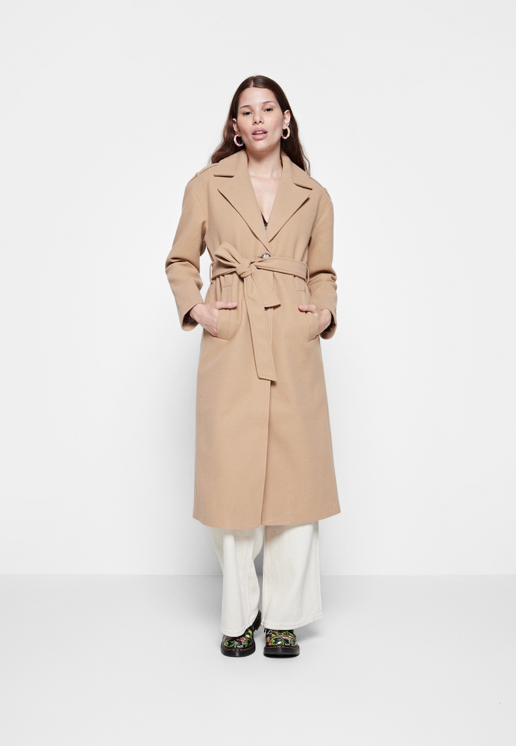 ONLY ONLNEWEMMA LONG COAT - Classic coat - beige