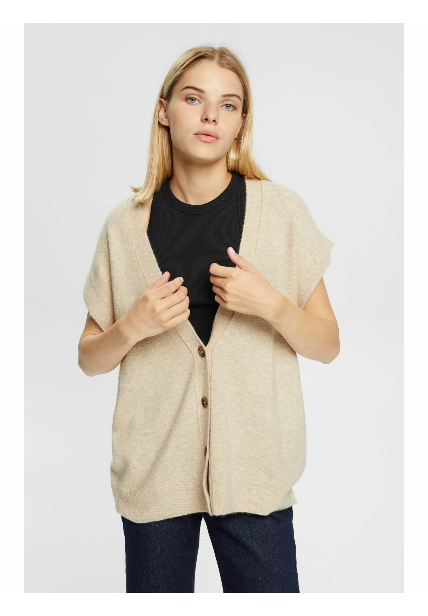 Esprit ÄRMELLOSER - Cardigan - sand/mottled beige