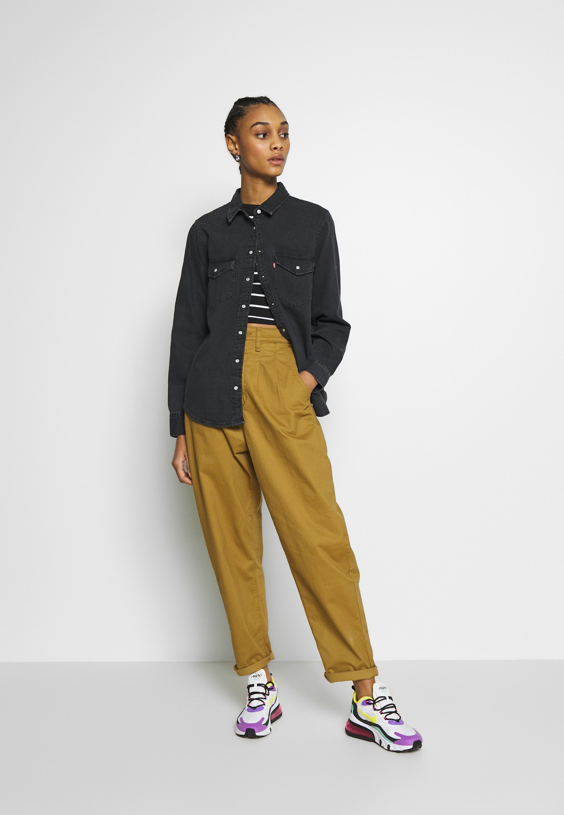 Levi's® ESSENTIAL WESTERN - Button-down blouse - black sheep/black denim