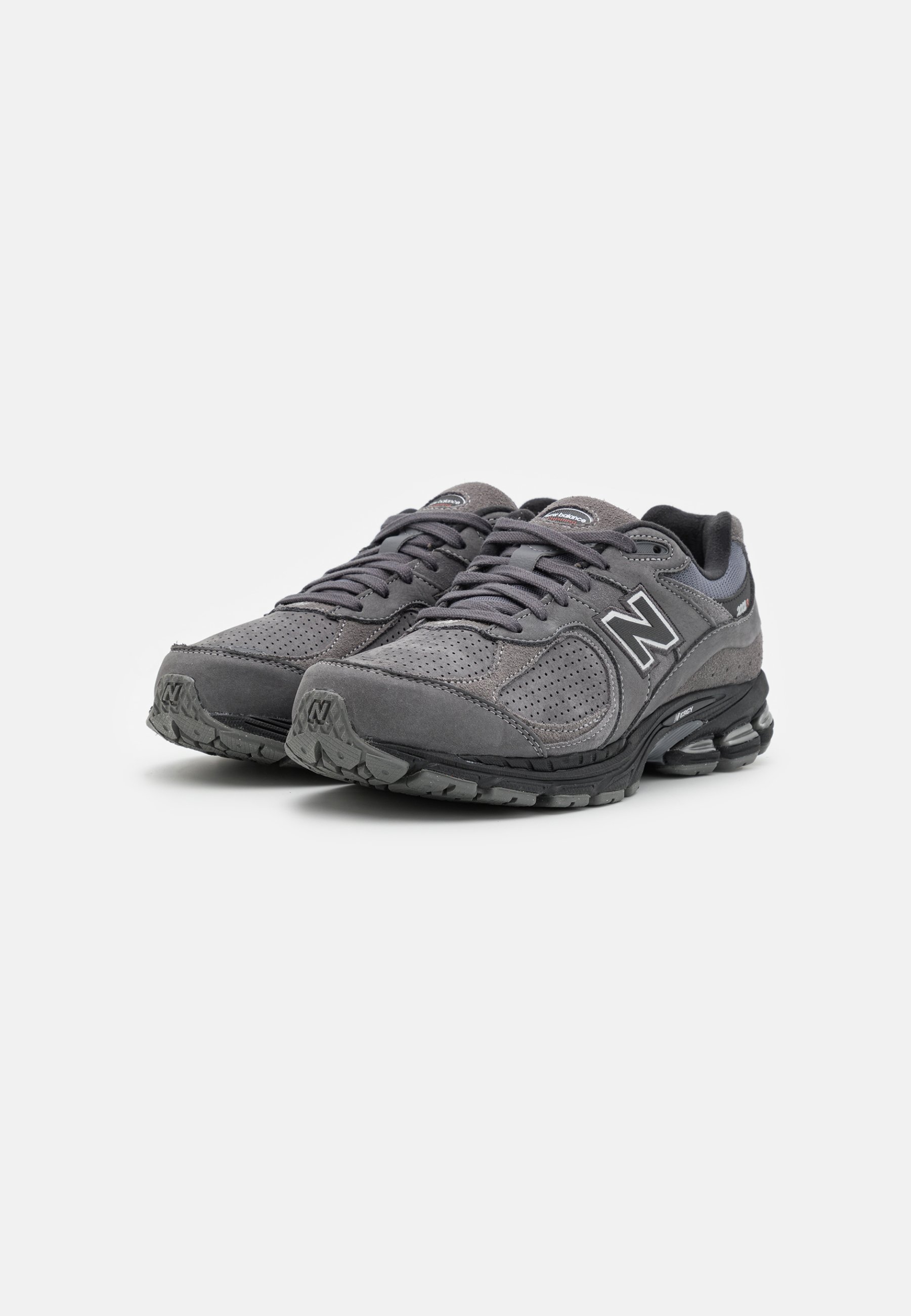 NB 2002 UNISEX - Trainers - castlerock/dark grey