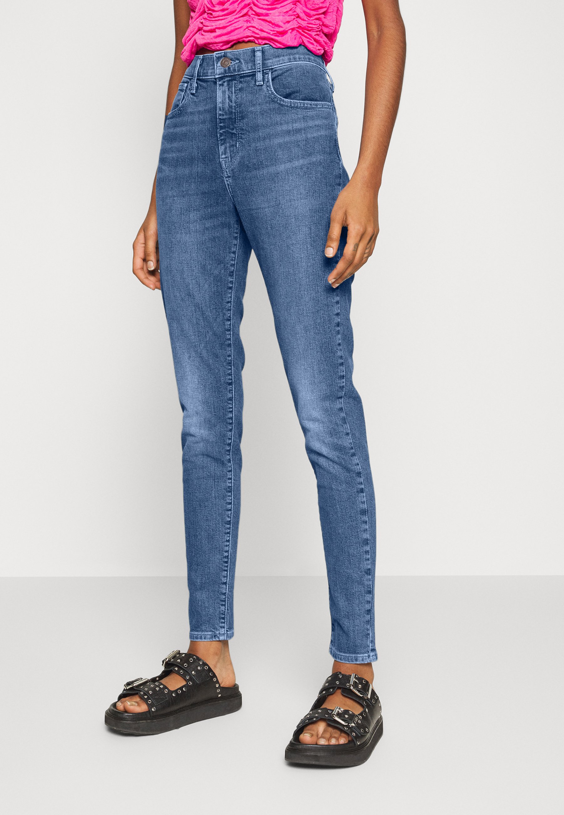 Levi's® 720™ HIGH RISE SUPER SKINNY - Jeans Skinny Fit - medium indigo worn in/stone blue denim