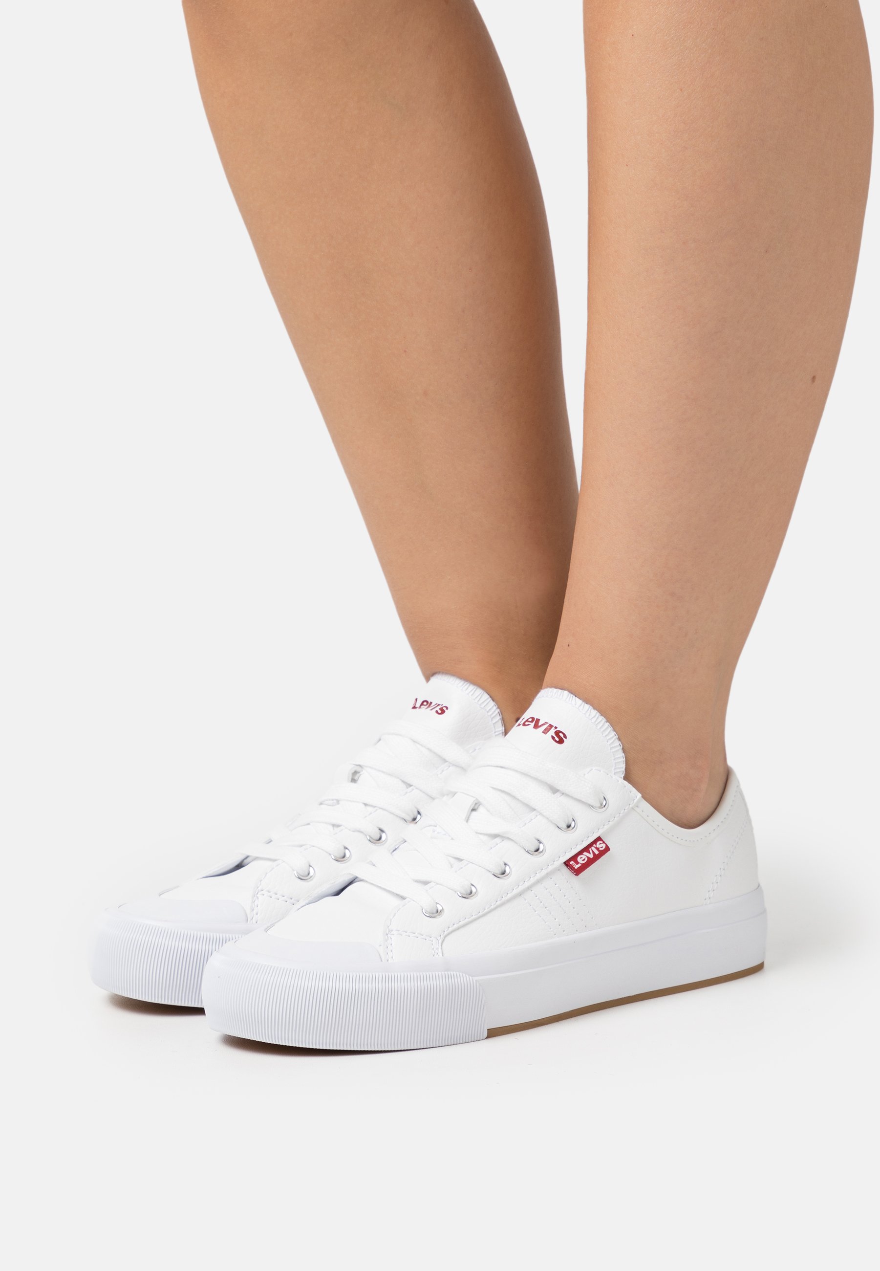 Levi's® HERNANDEZ - Trainers - regular white/white