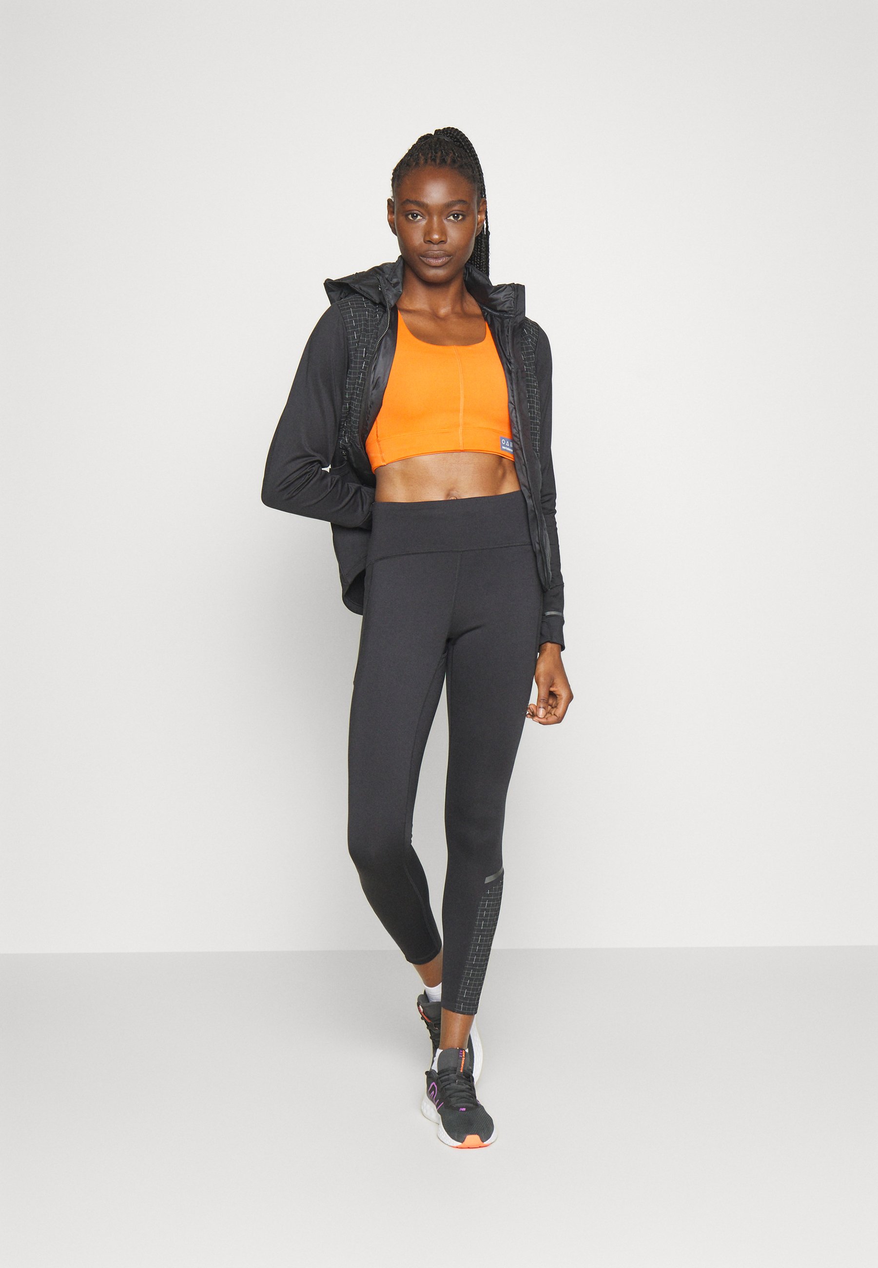 NB IMPACT RUN AT BRA  - Medium support sports bra - cayenne/orange