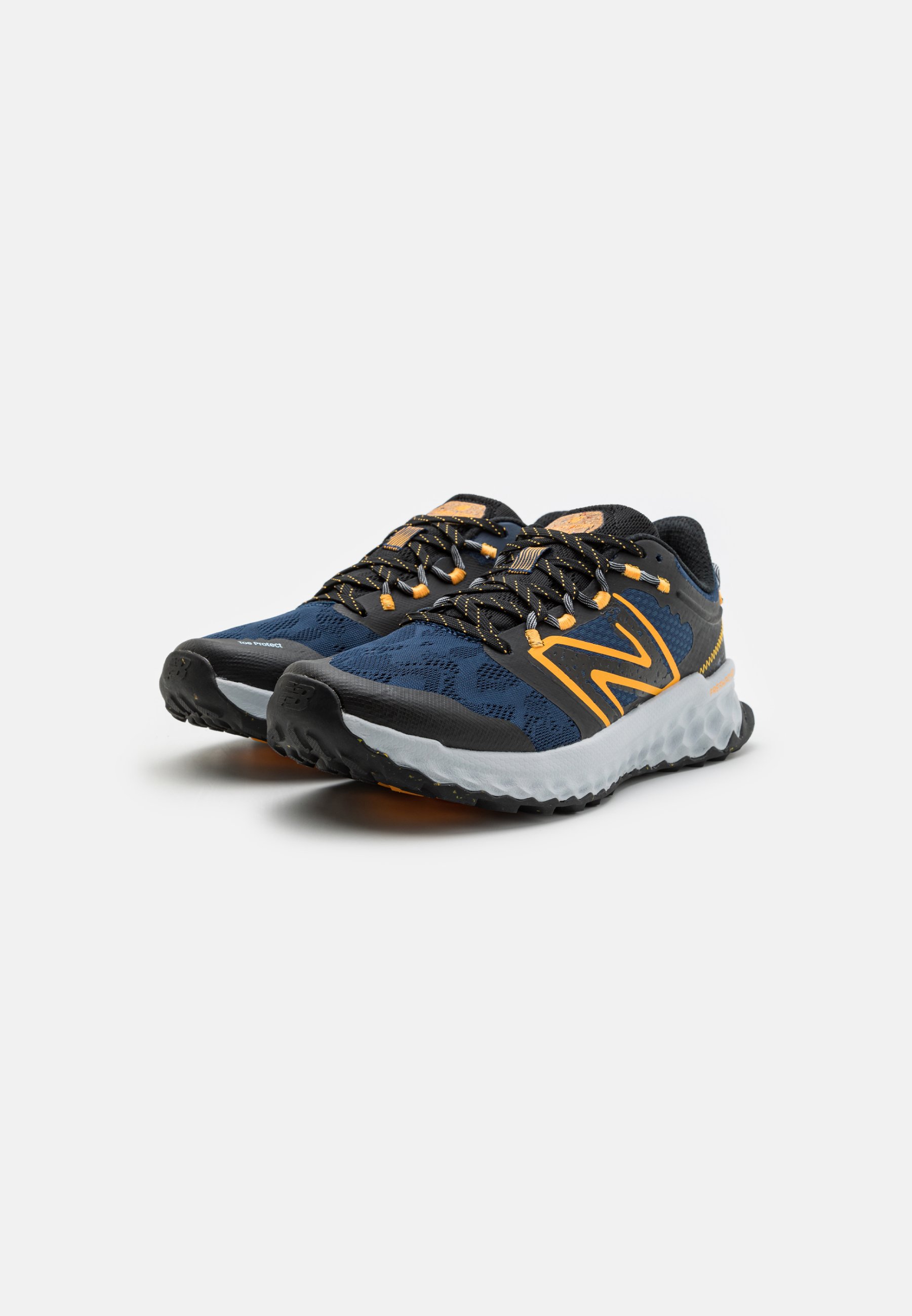 NB FRESH FOAM GAROÉ - Trail running shoes - navy/black