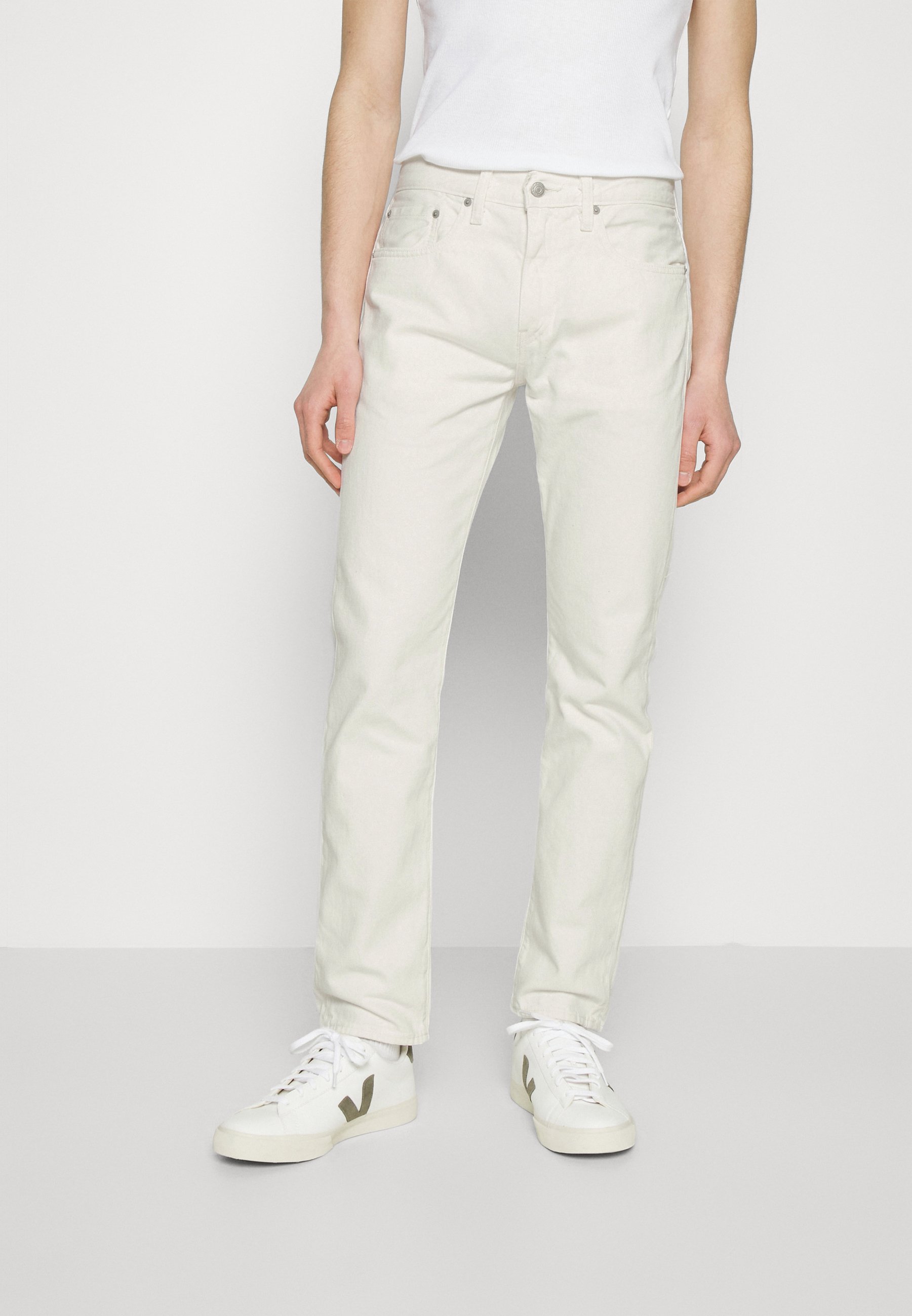 Levi's® WELL THREAD 502 - Straight leg jeans - pale bloom/white denim
