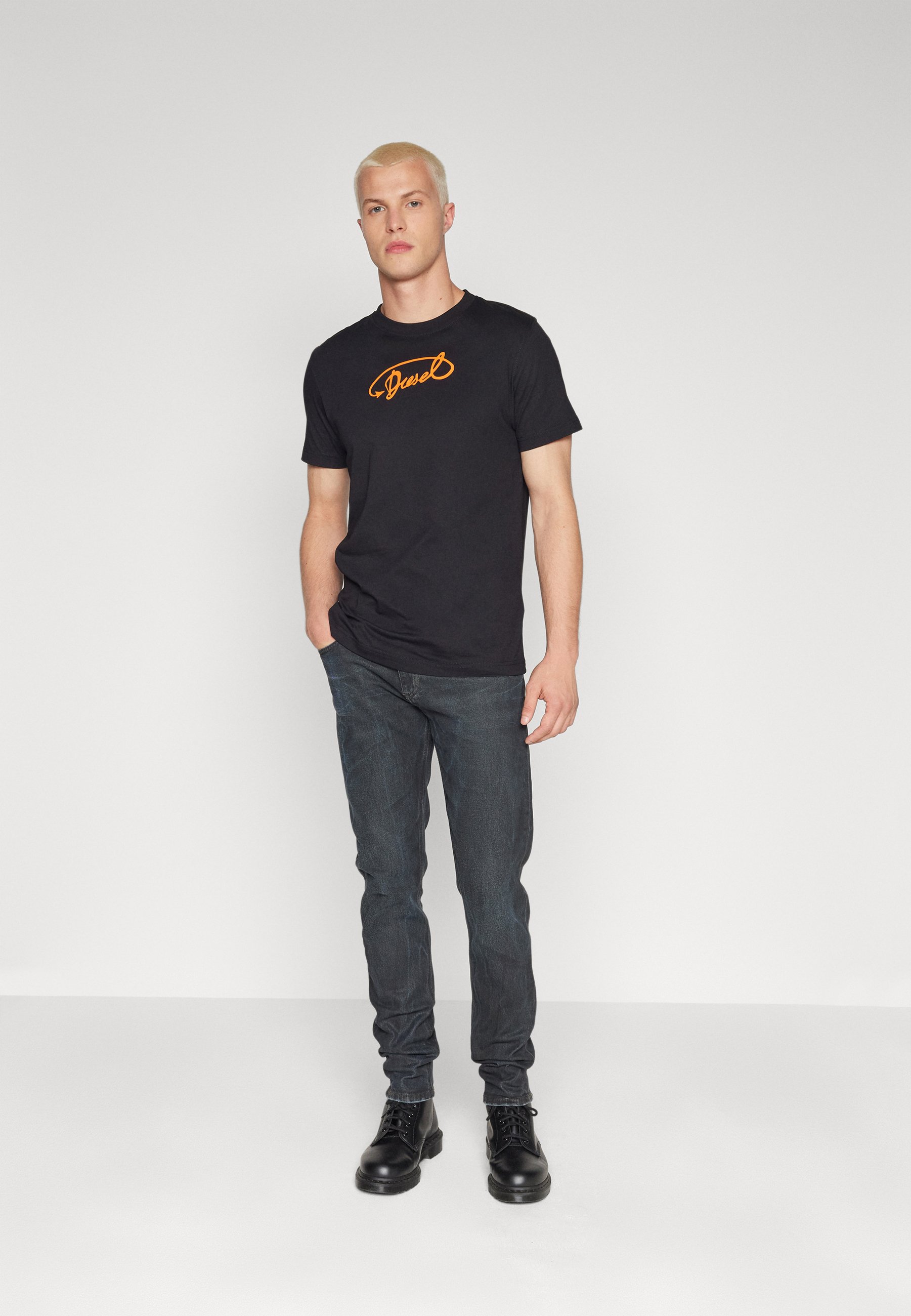 Diesel STRUKT RUNWAY - Slim fit jeans - 0hjau9xx/black denim