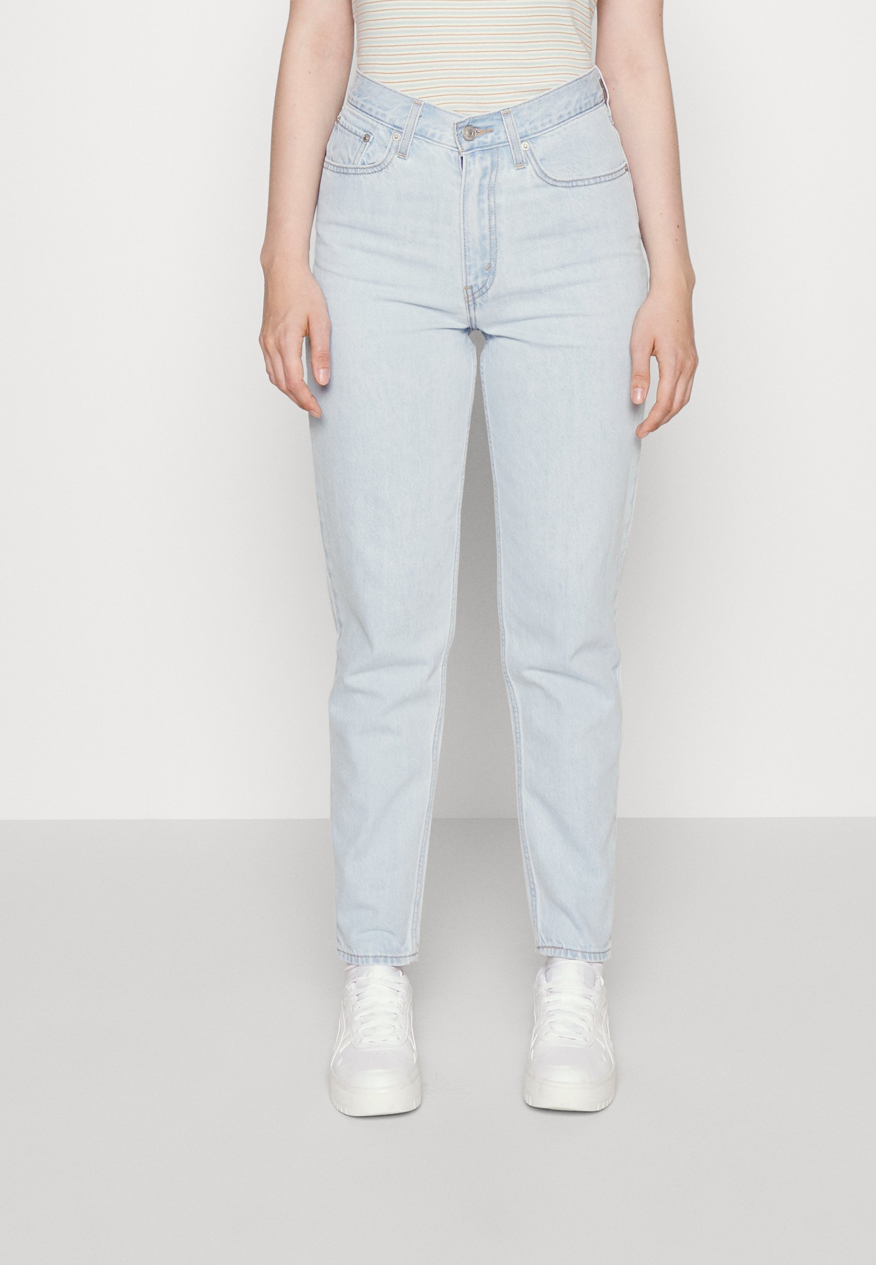 Levi's® 80's MOM - Jeans Tapered Fit - light sugar/light-blue denim