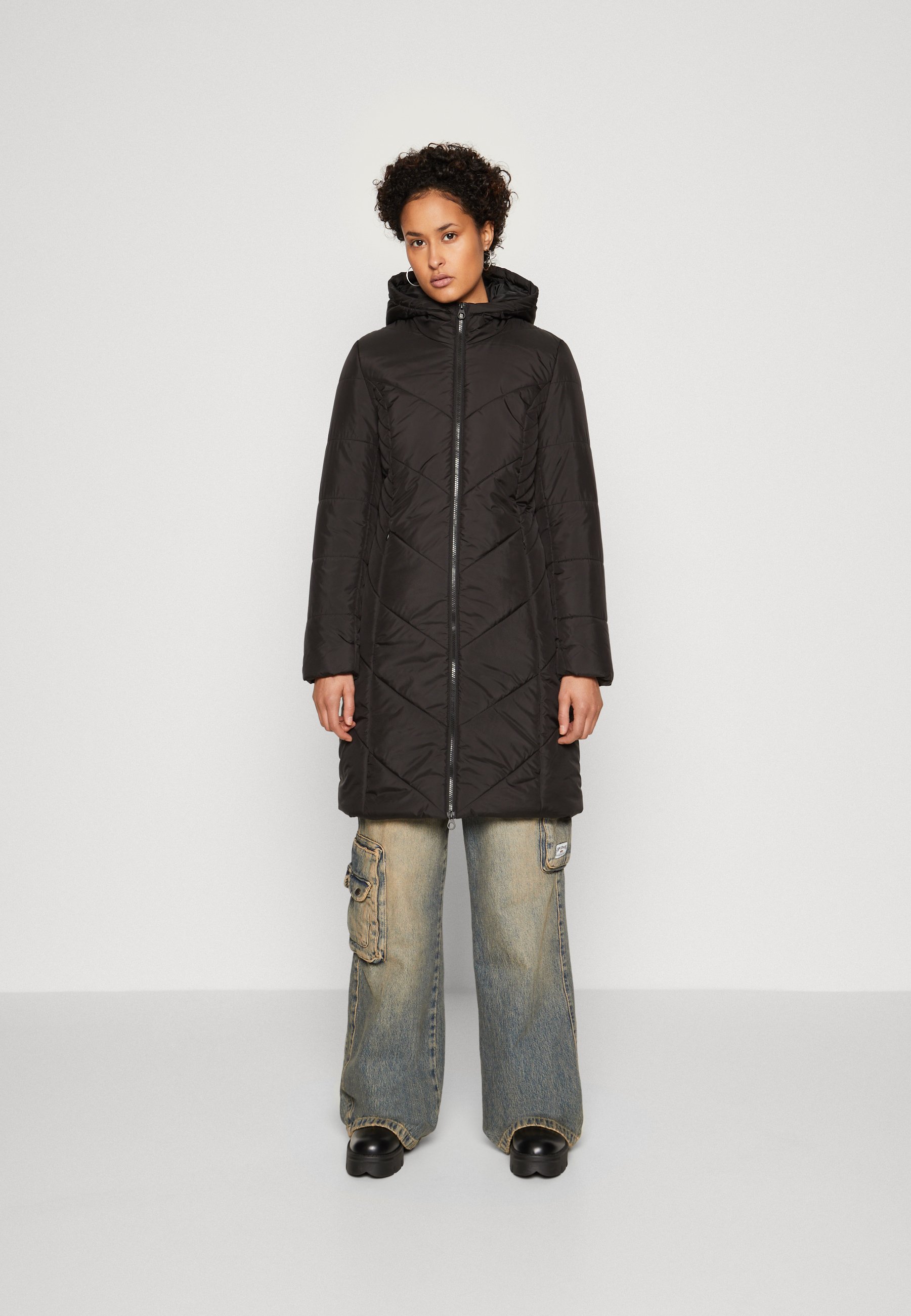 ONLY ONLELLA QUILTED PUFFER COAT - Winter coat - black