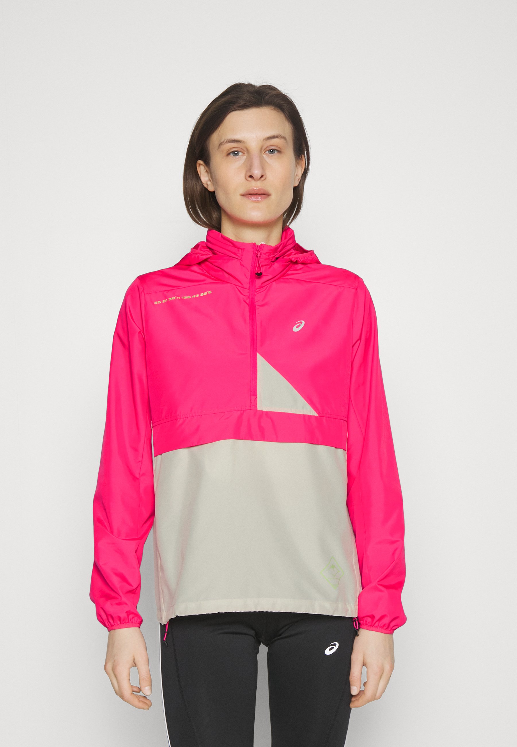 ASICS FUJITRAIL ANORAK - Windbreaker - pink / birch/pink