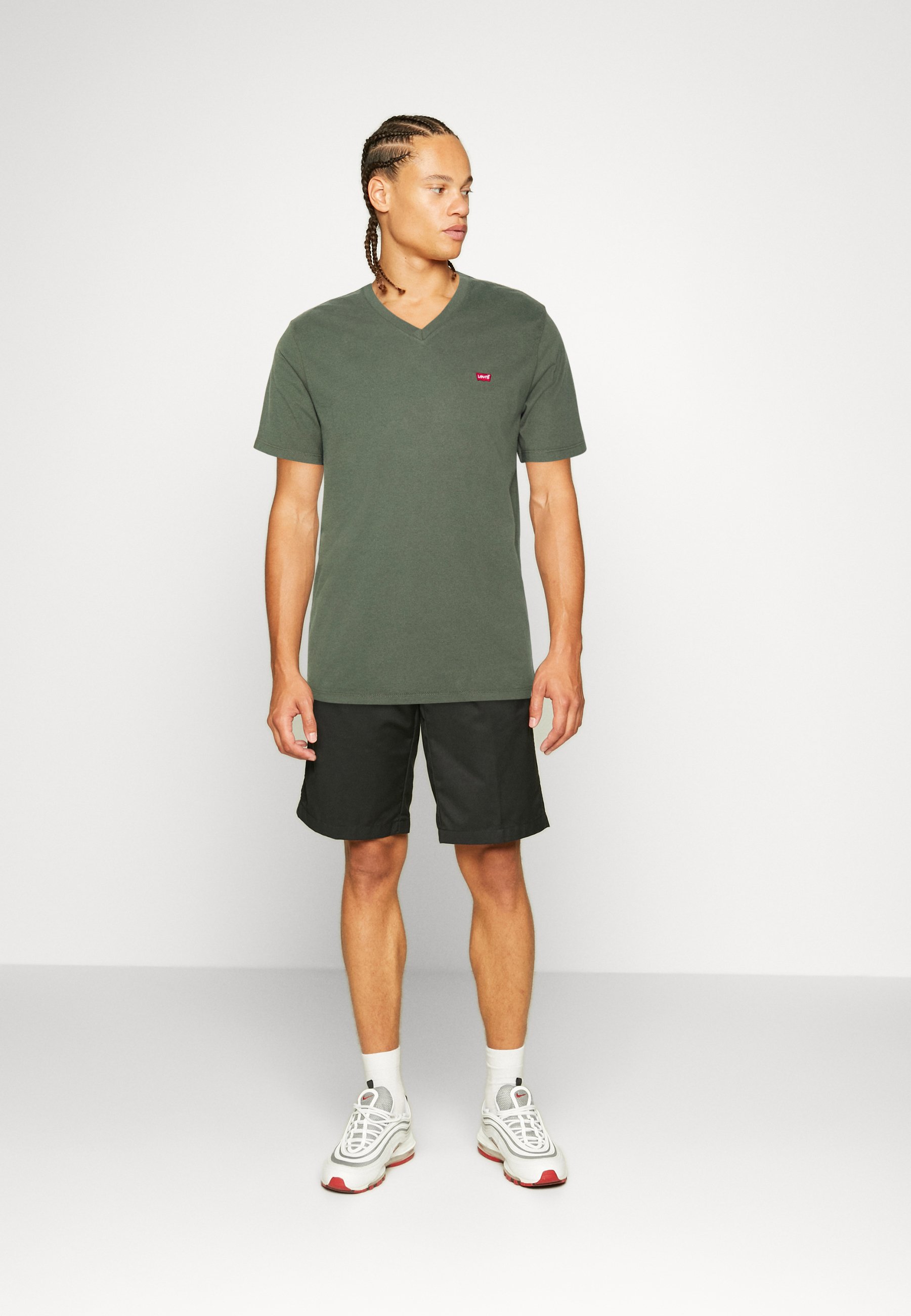 Levi's® ORIGINAL V NECK - Basic T-shirt - thyme/olive
