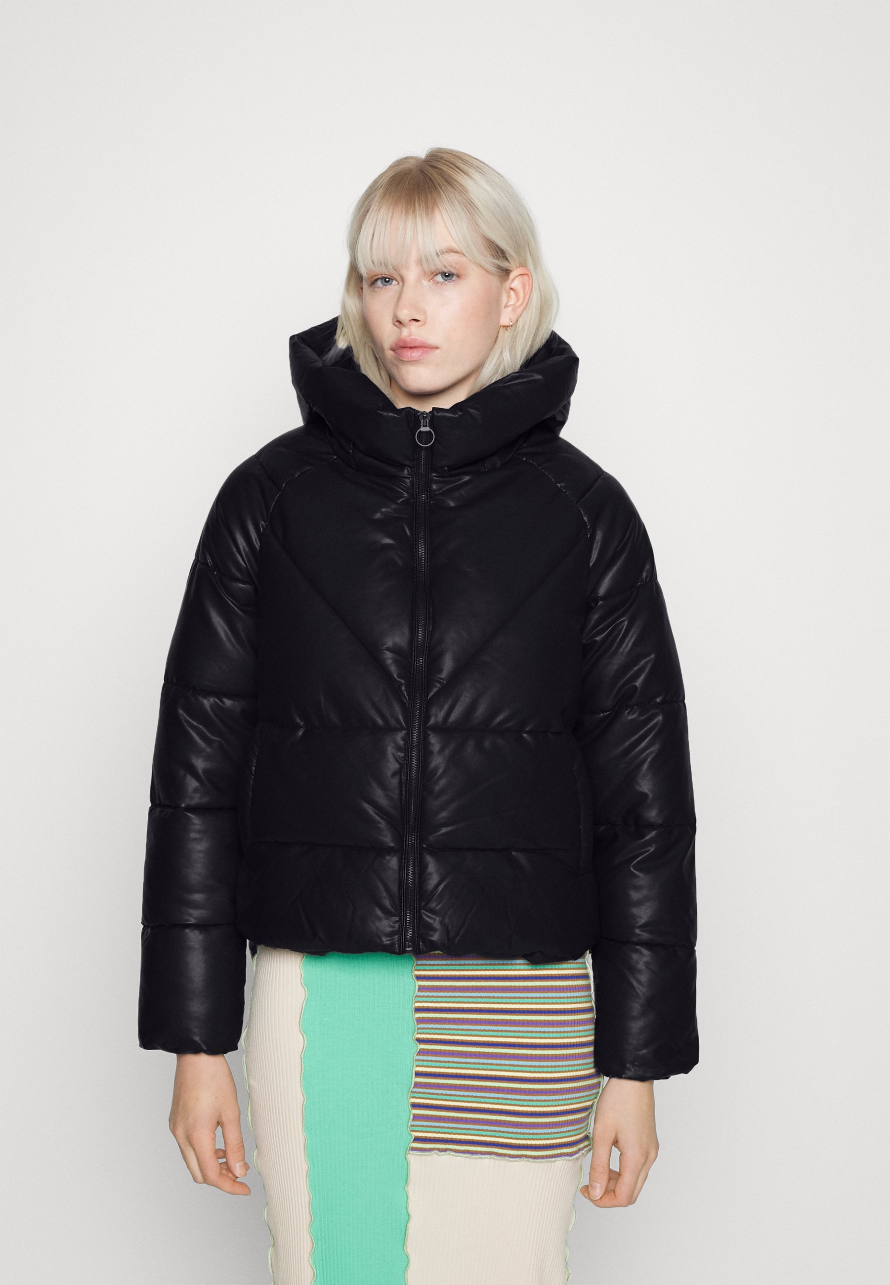 ONLY ONLANJA PUFFER  - Faux leather jacket - black